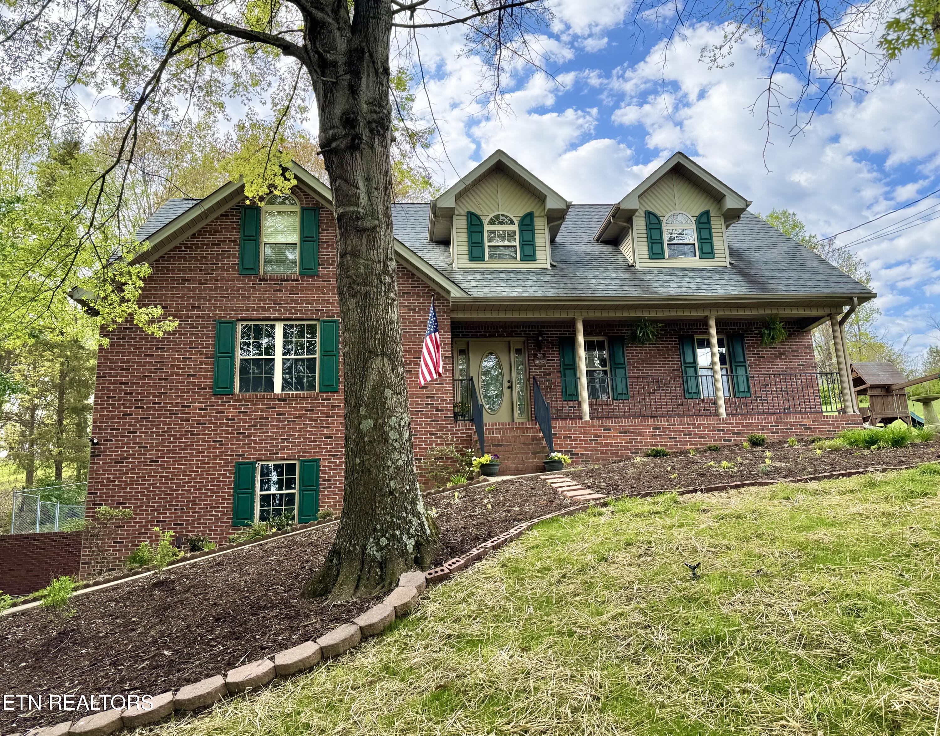 3815 High Oak Drive Property Photo