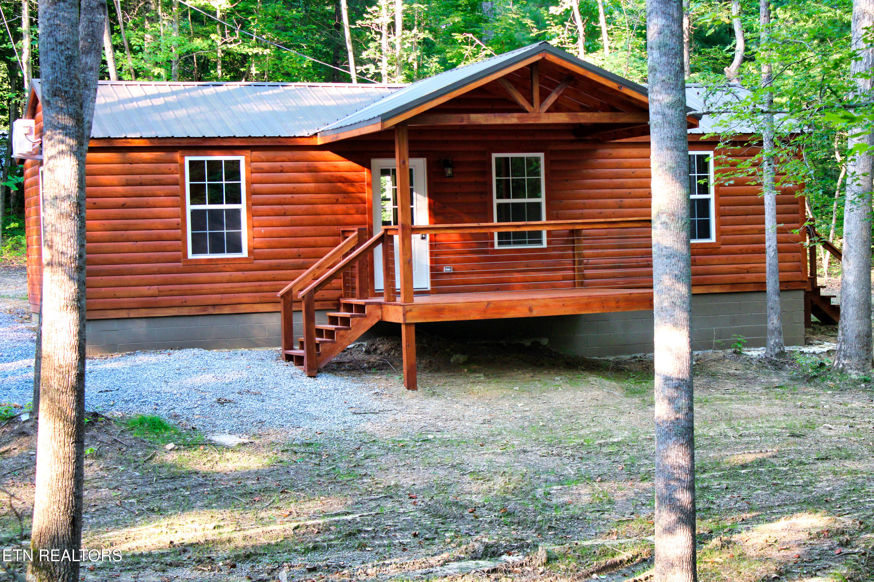 137 John Cox Rd Property Photo