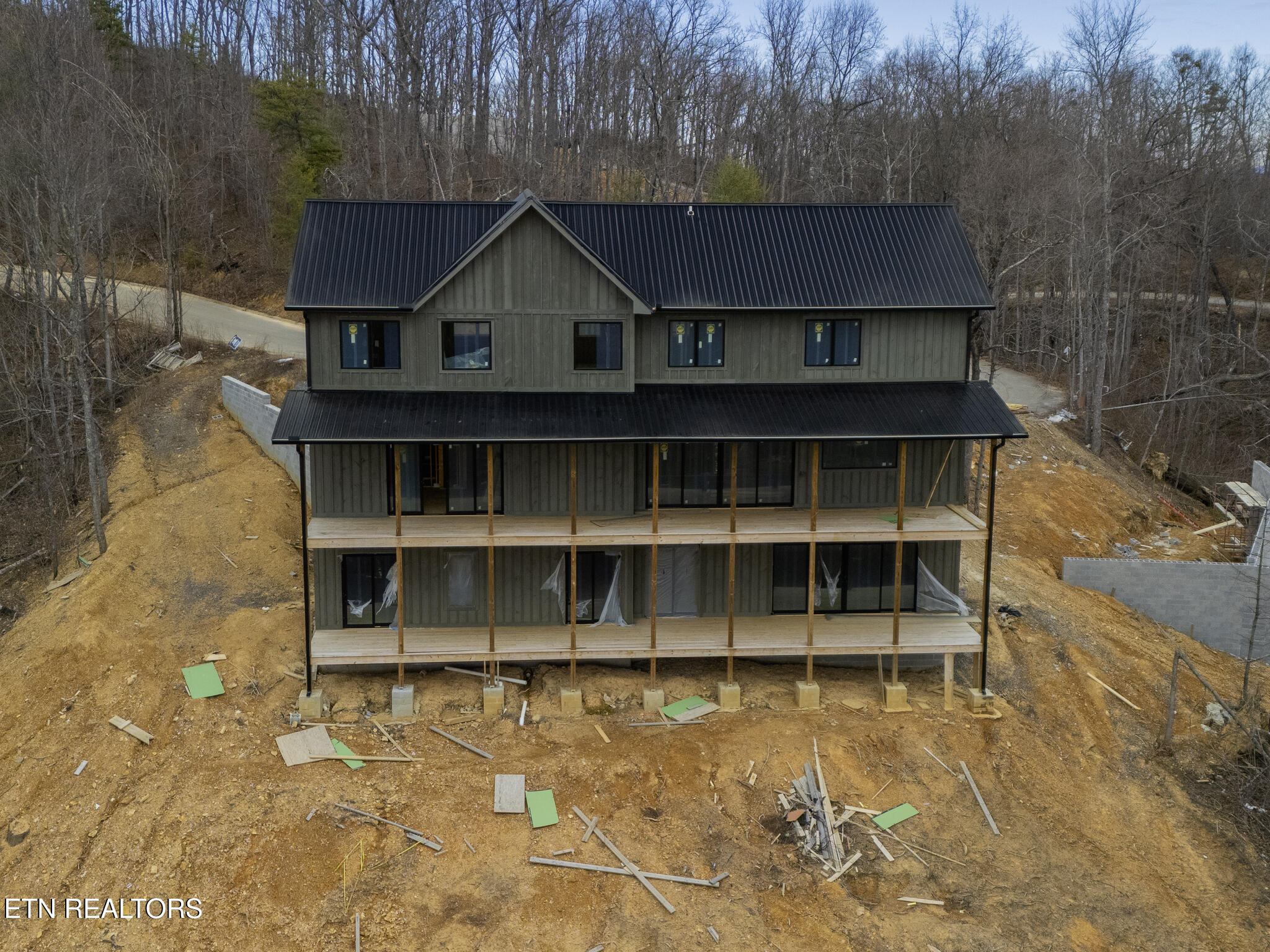 1907 Spurling Road Property Photo