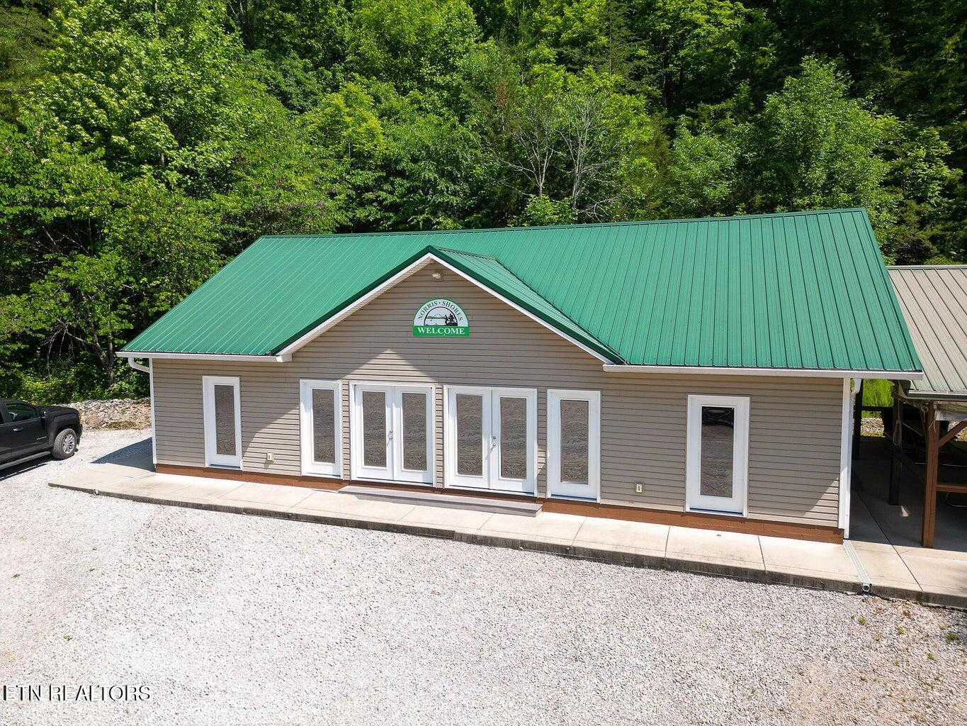 156 Lakeview Drive Property Photo 8