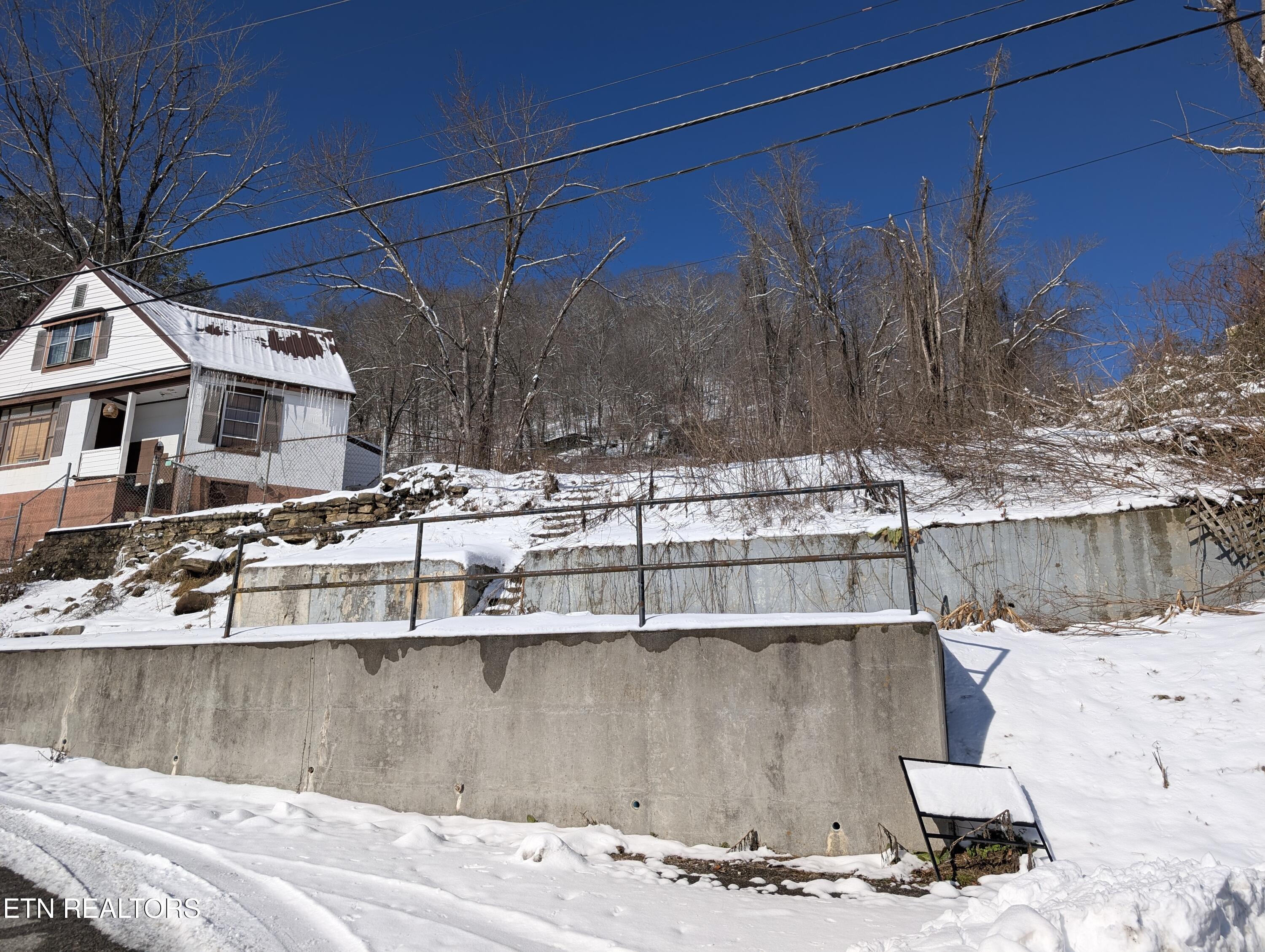 513 Mouser St Property Photo
