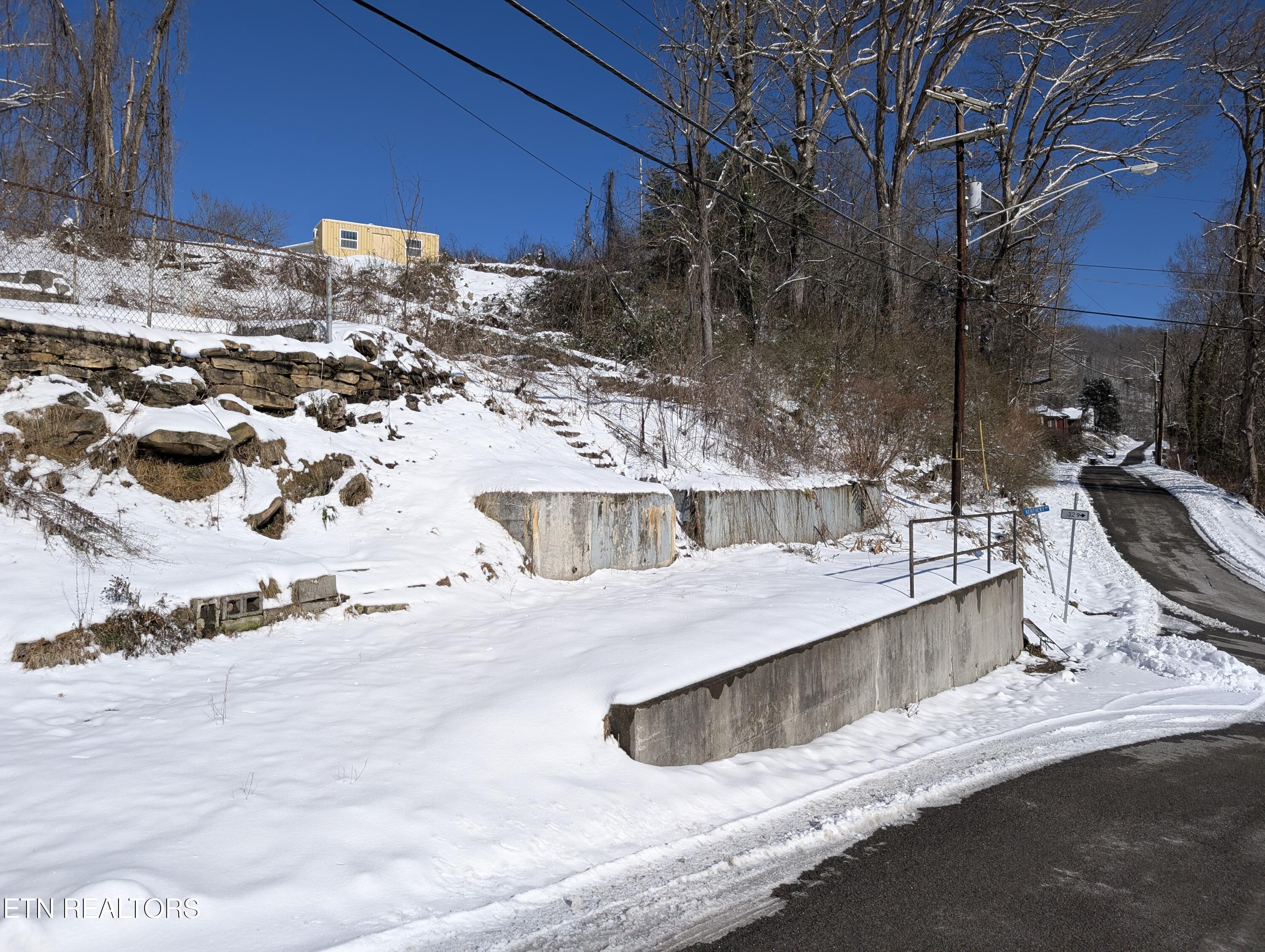513 Mouser St Property Photo 2
