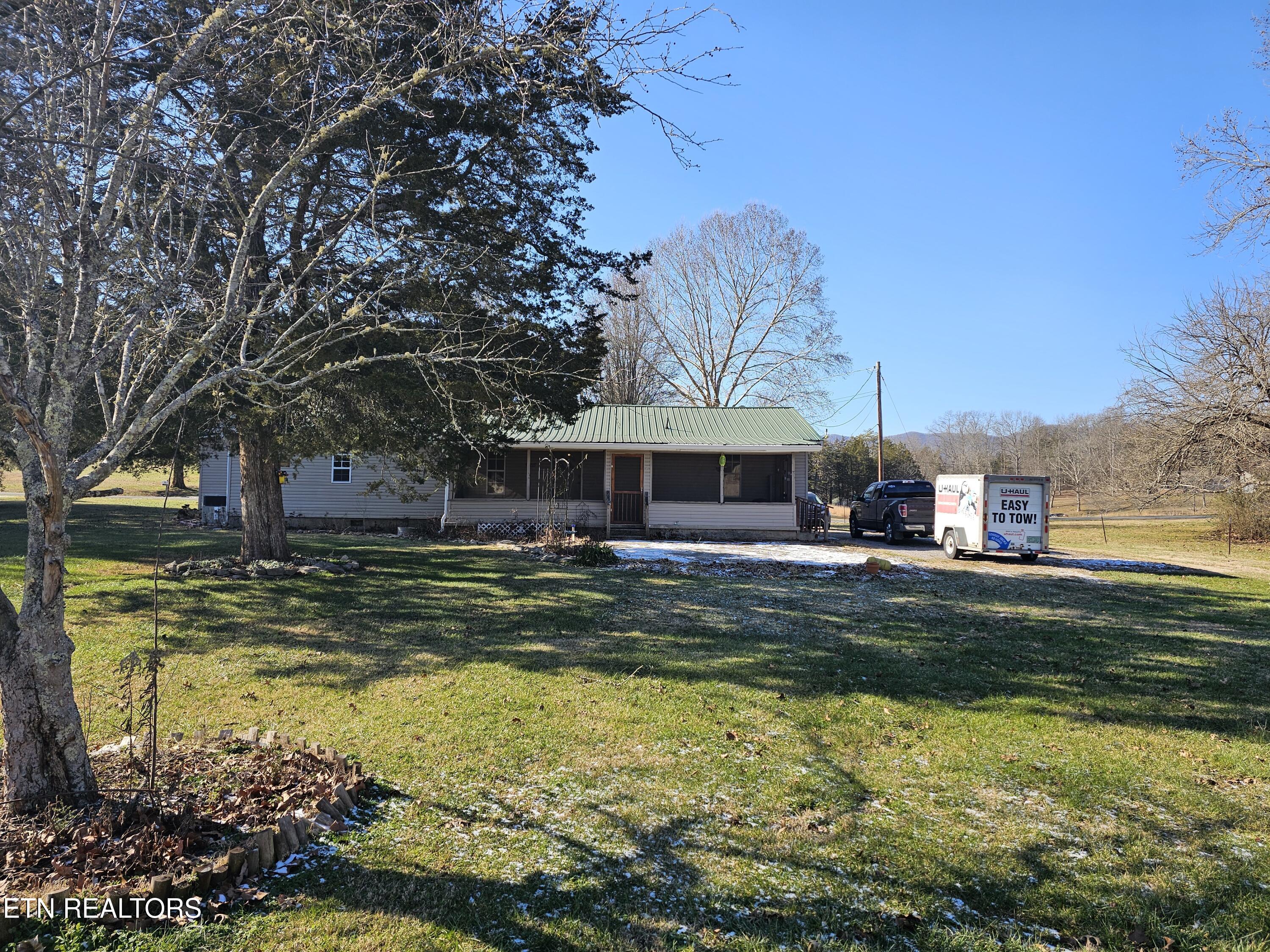 184 Glade Rd Property Photo 1