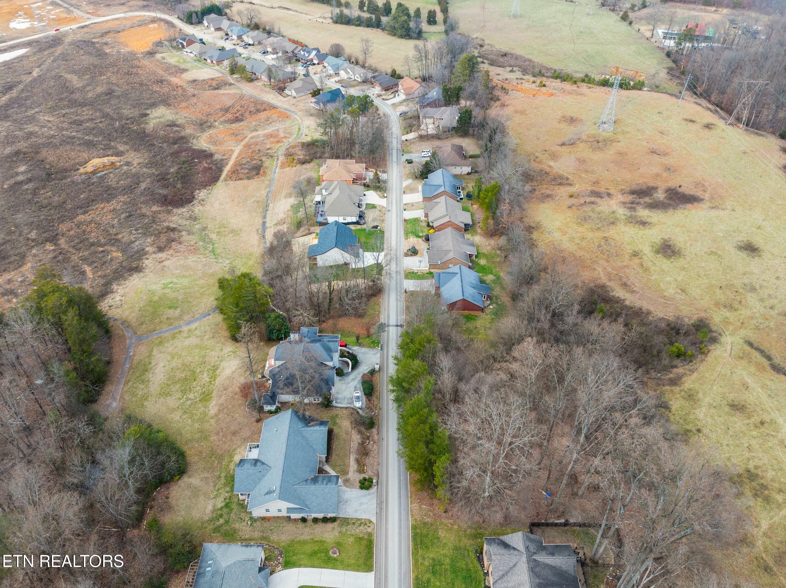 1018 Saint Johns Dr Property Photo 6