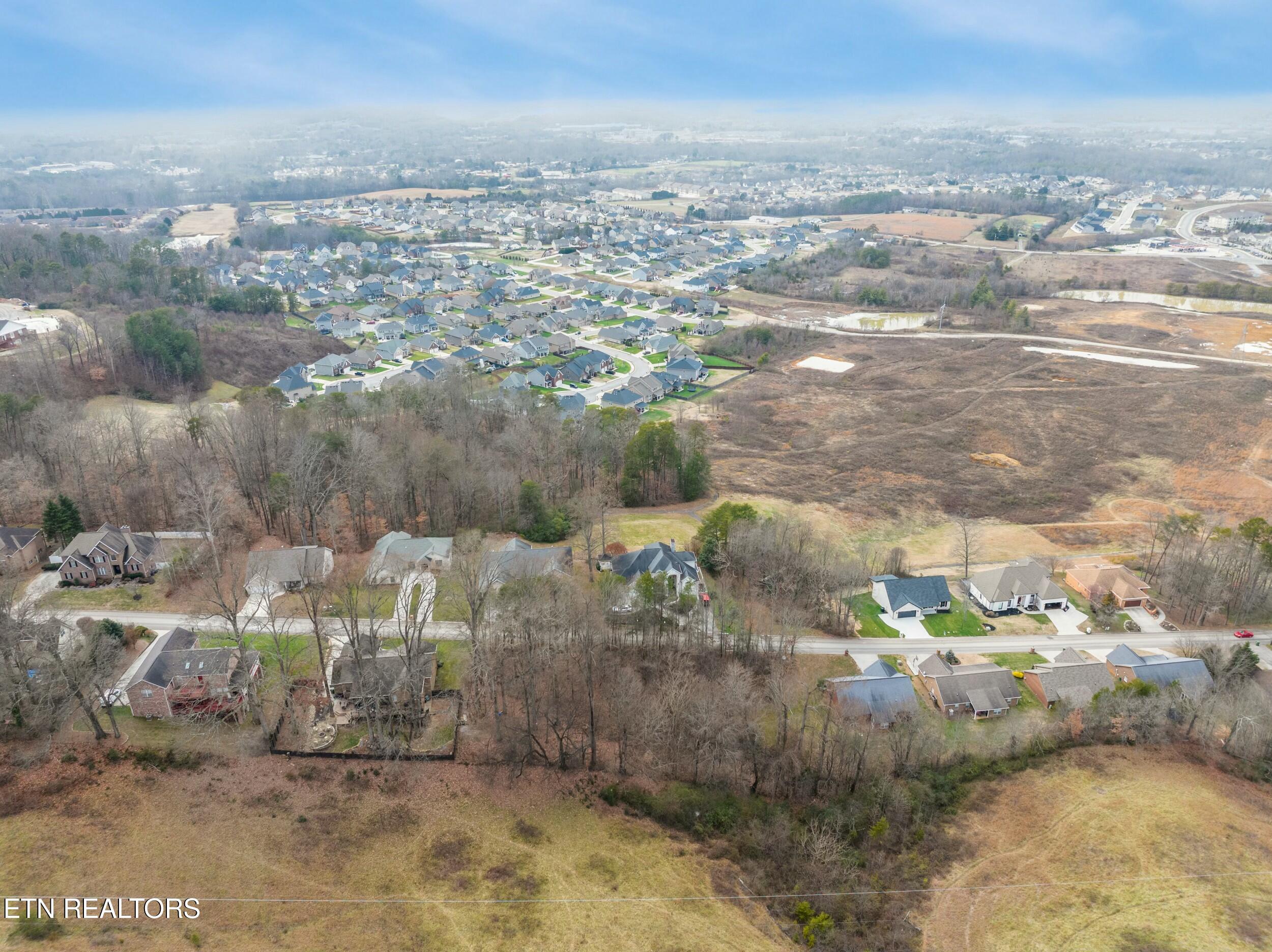 1018 Saint Johns Dr Property Photo 8