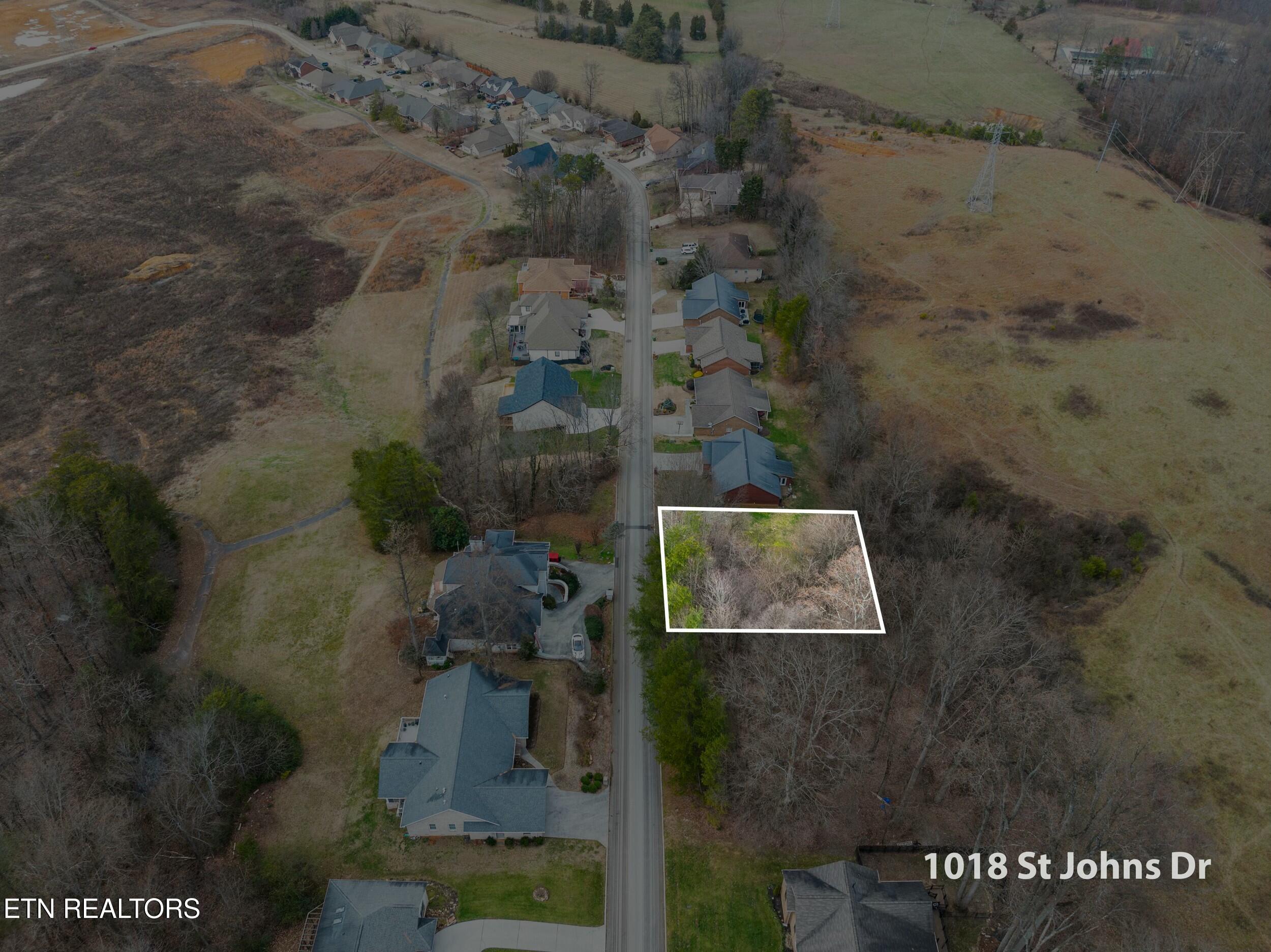 1018 Saint Johns Dr Property Photo 10