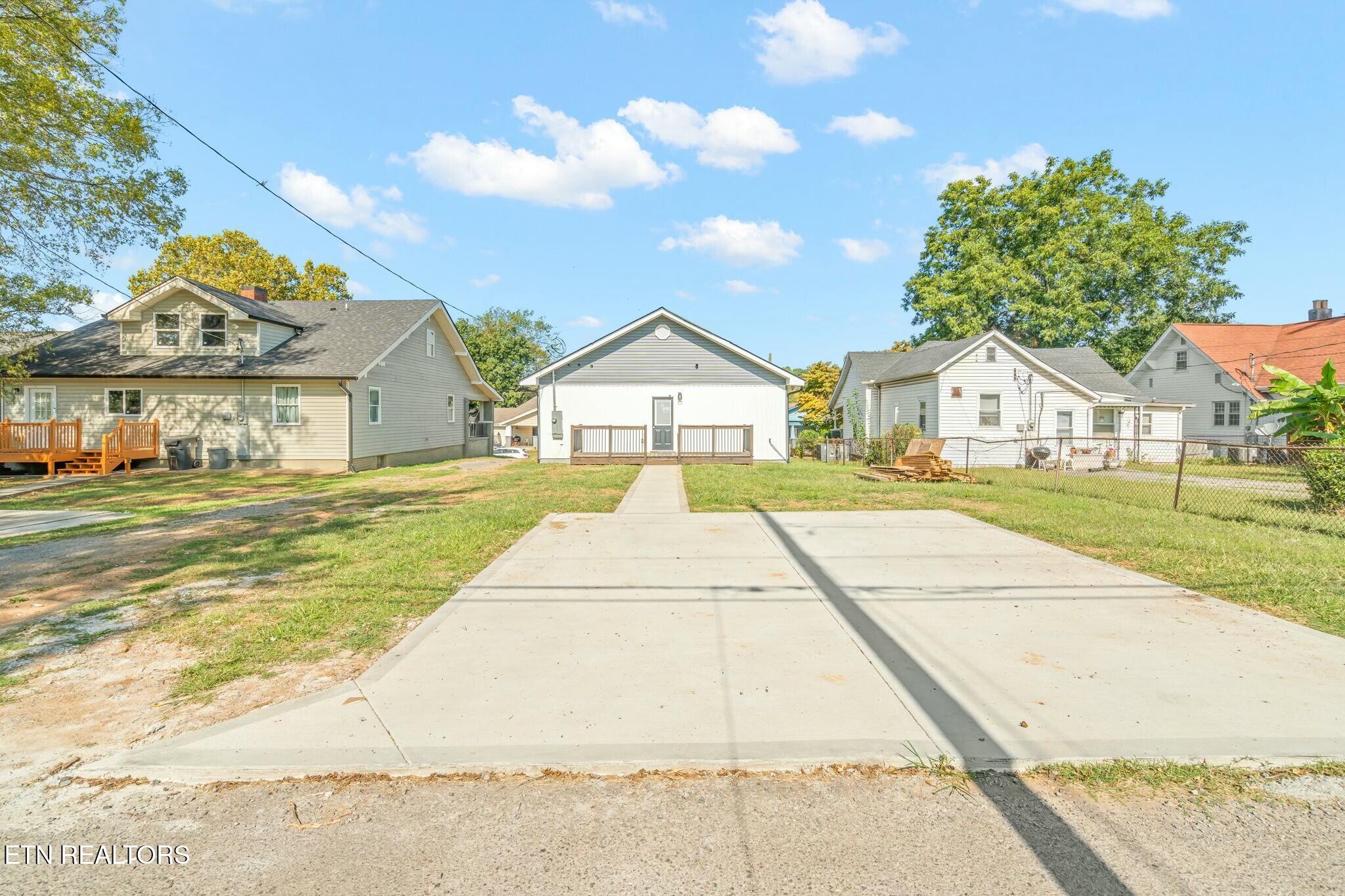 2824 Linden Ave Property Photo 39