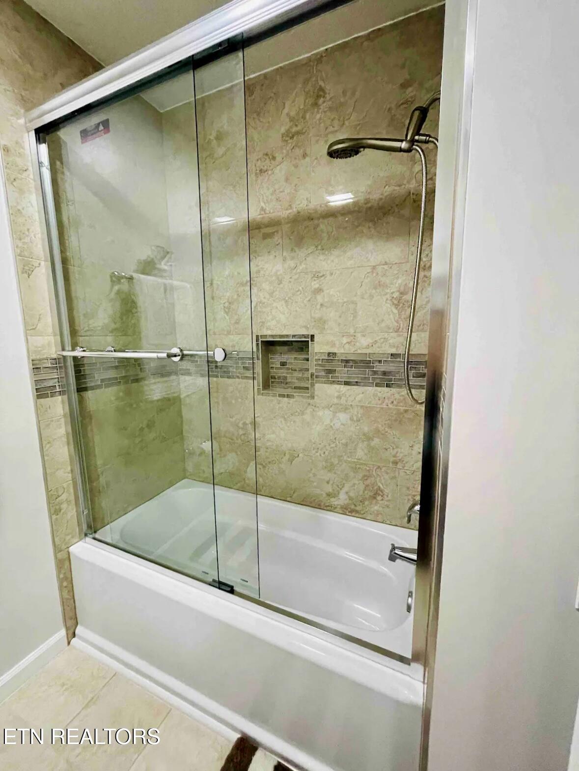 2748 Florence Drive Property Photo 8