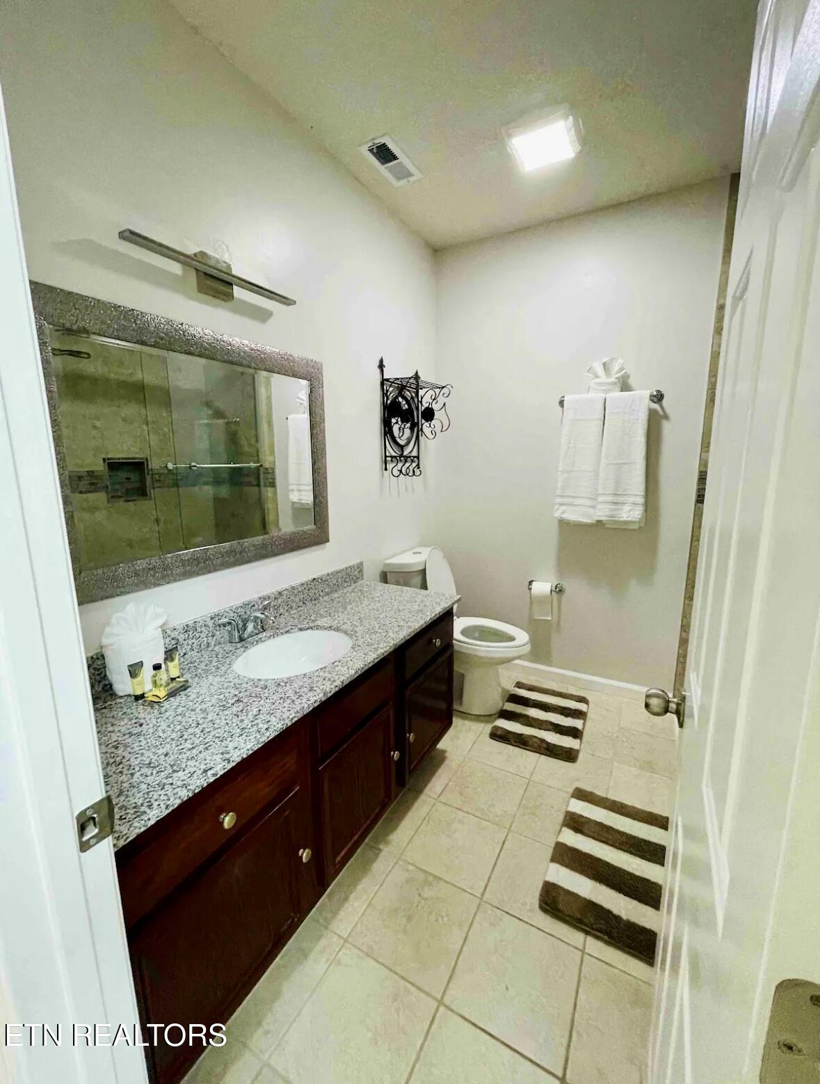2748 Florence Drive Property Photo 9