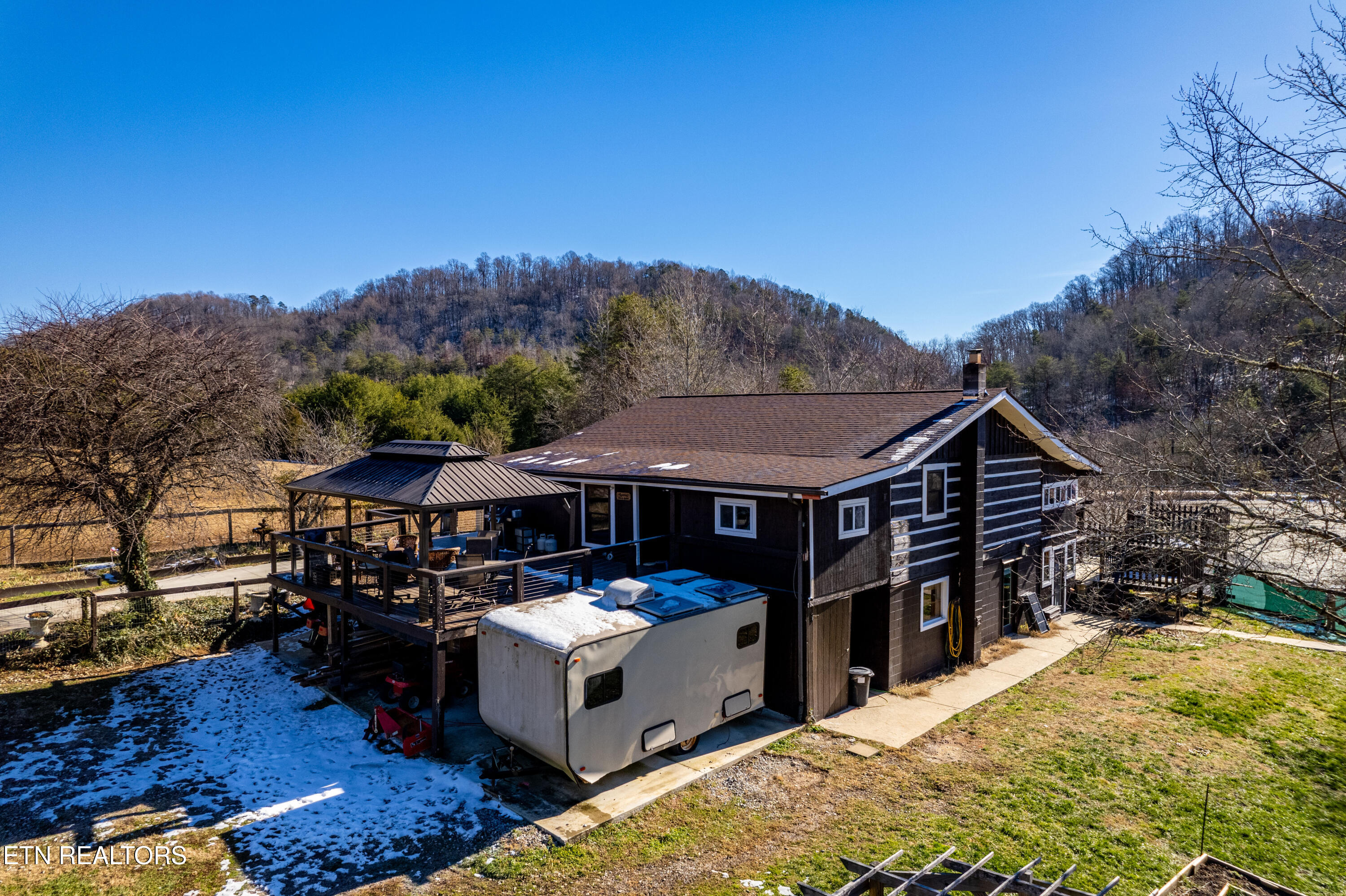 1491 Reagan Valley Rd Property Photo