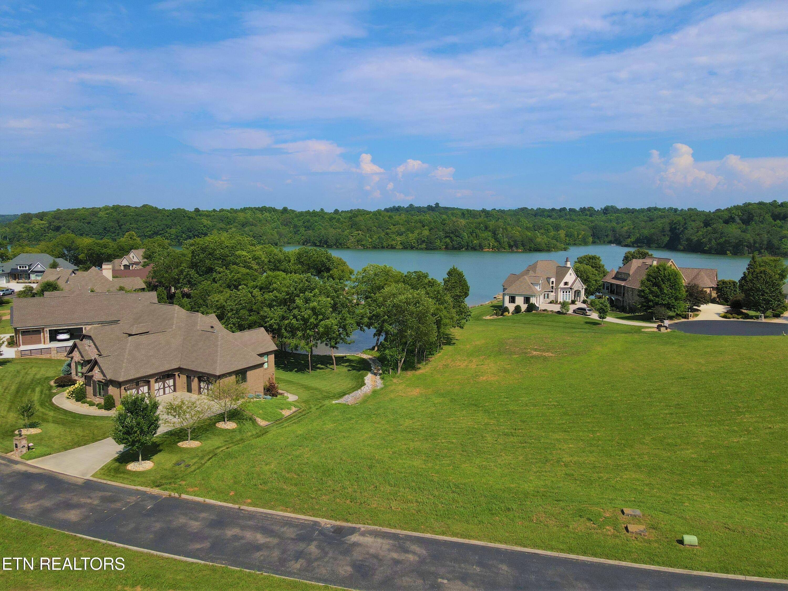 230 Cormorant Drive Property Photo 5