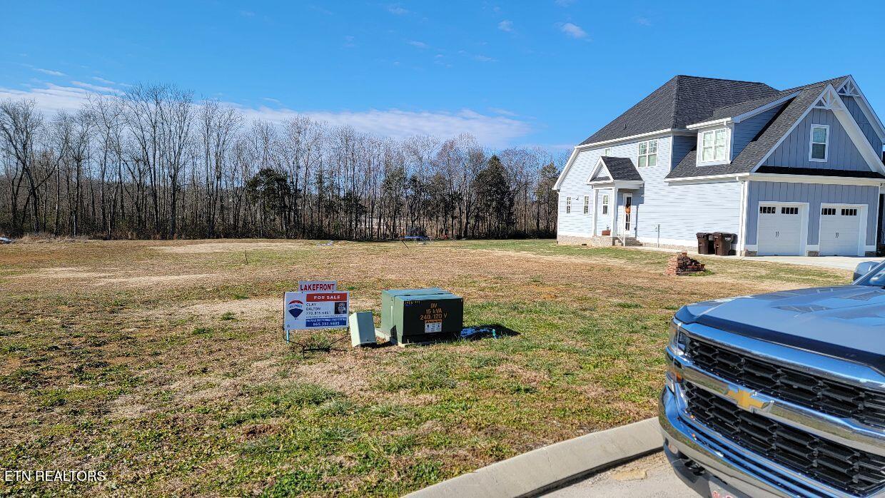 8756 Grey Reed Drive Property Photo 2