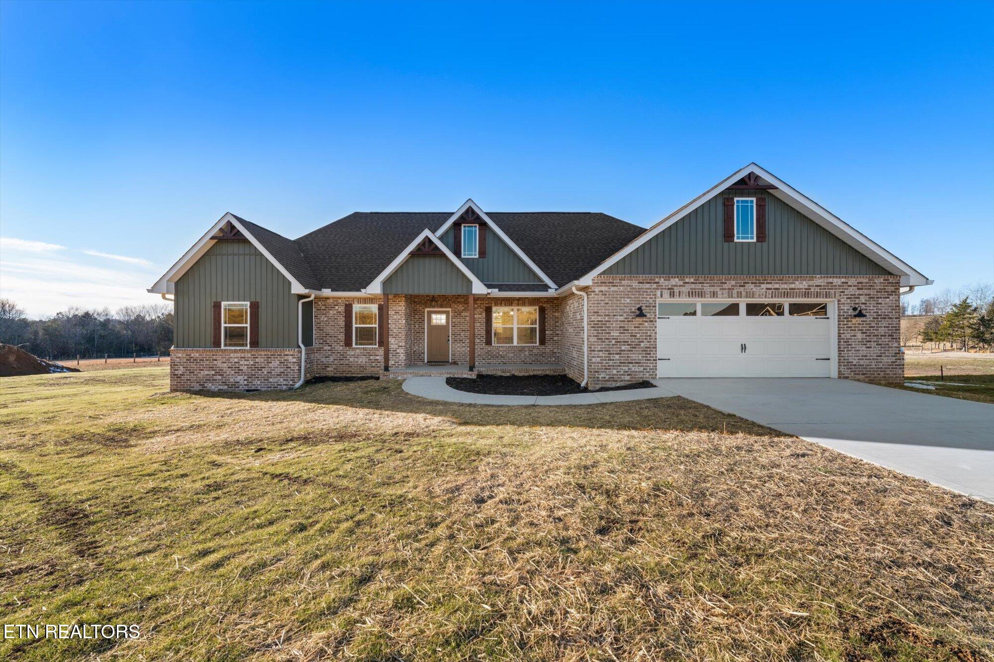 231 Lakeside Meadows Circle Property Photo 1