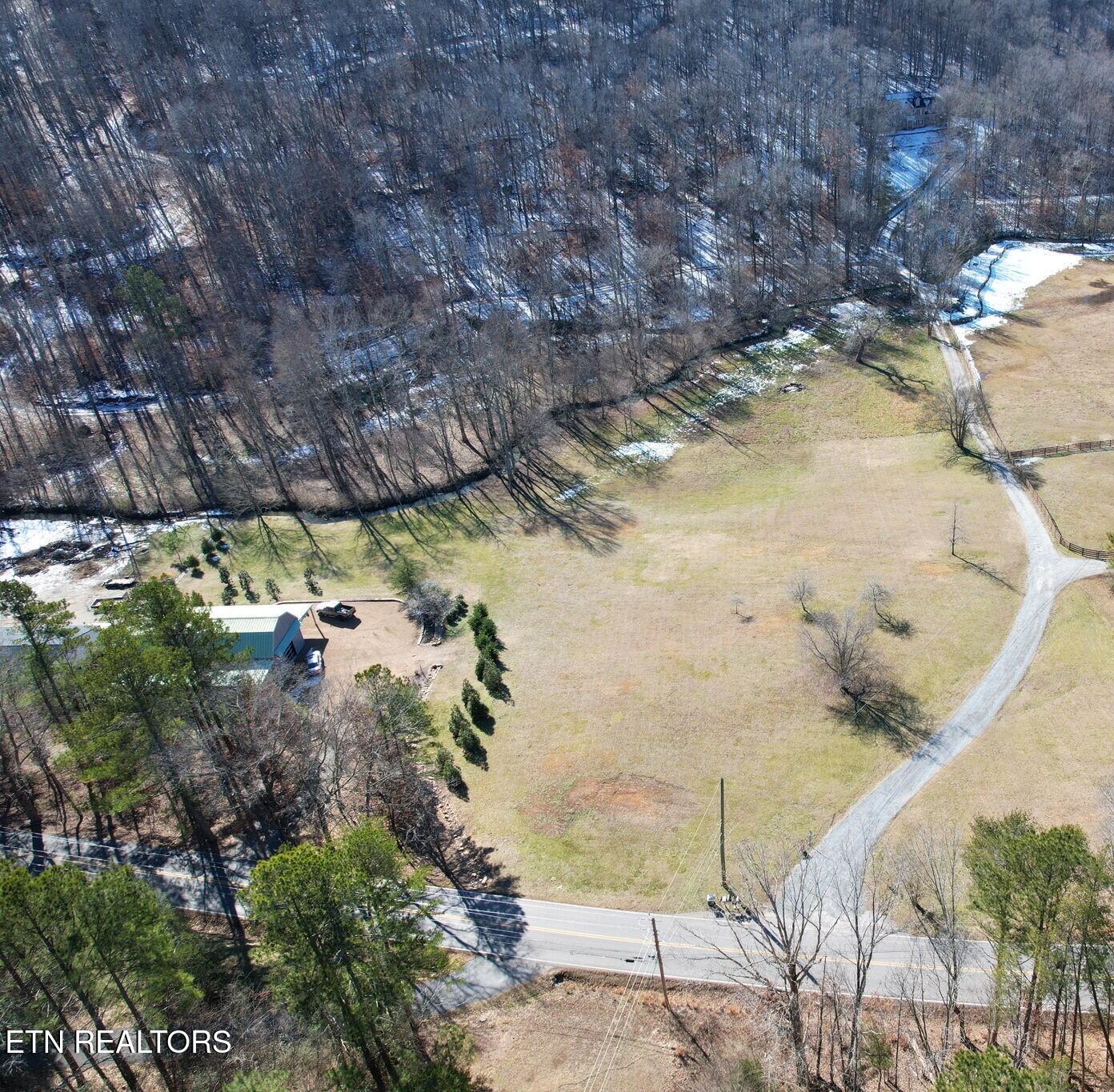 10646 Pine Hill Rd Property Photo