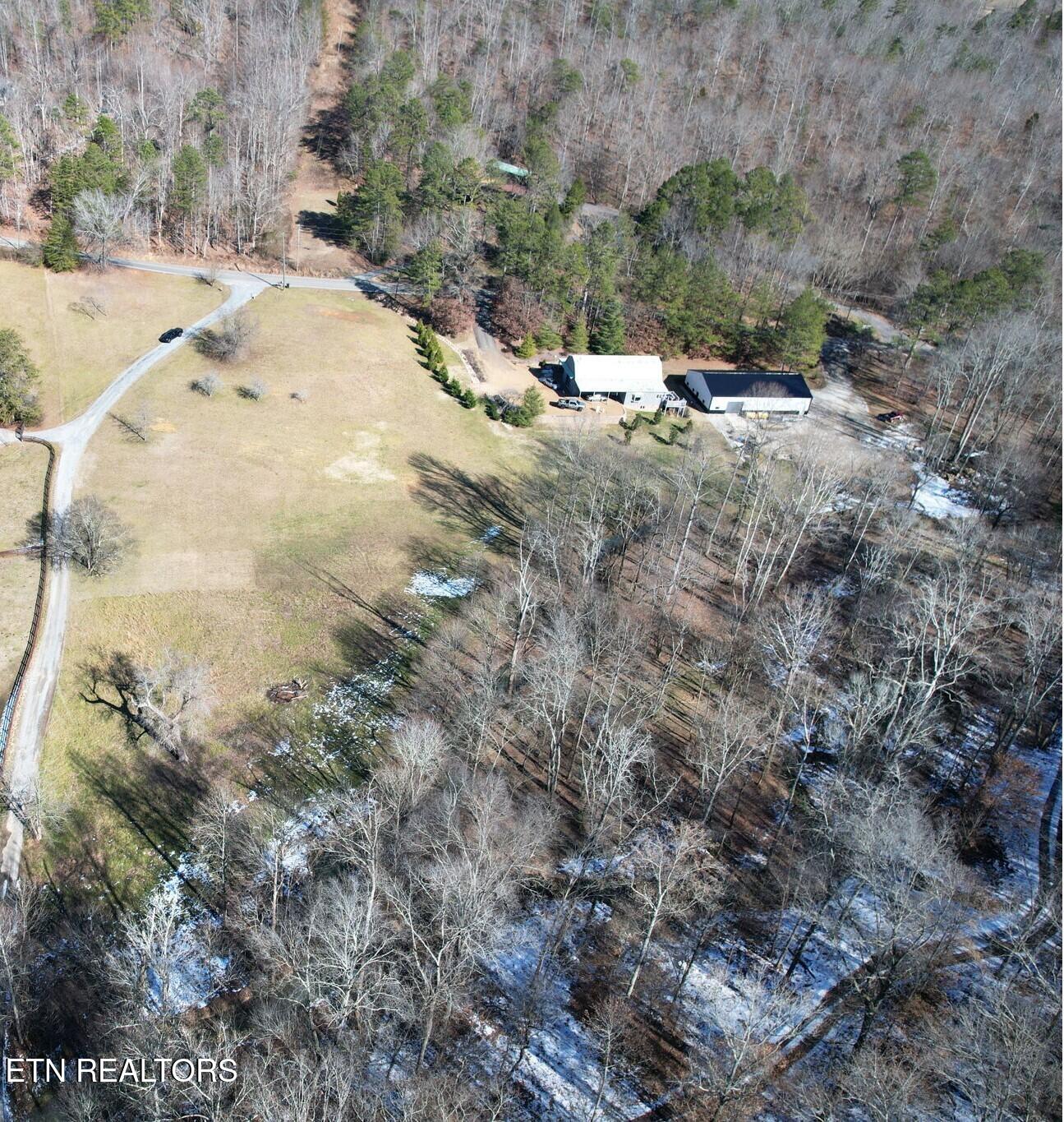 10646 Pine Hill Rd Property Photo 4