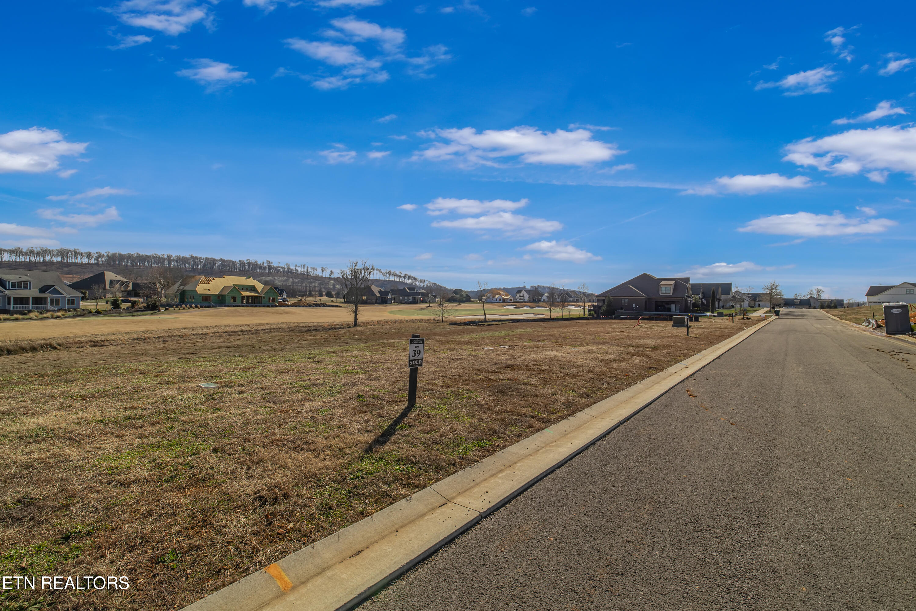 2370 Chestnut Lane Property Photo 6