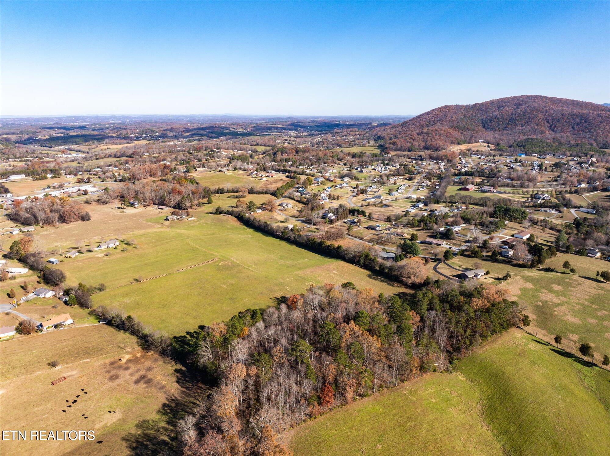 000 Smoky Mountain View Drive Property Photo 12