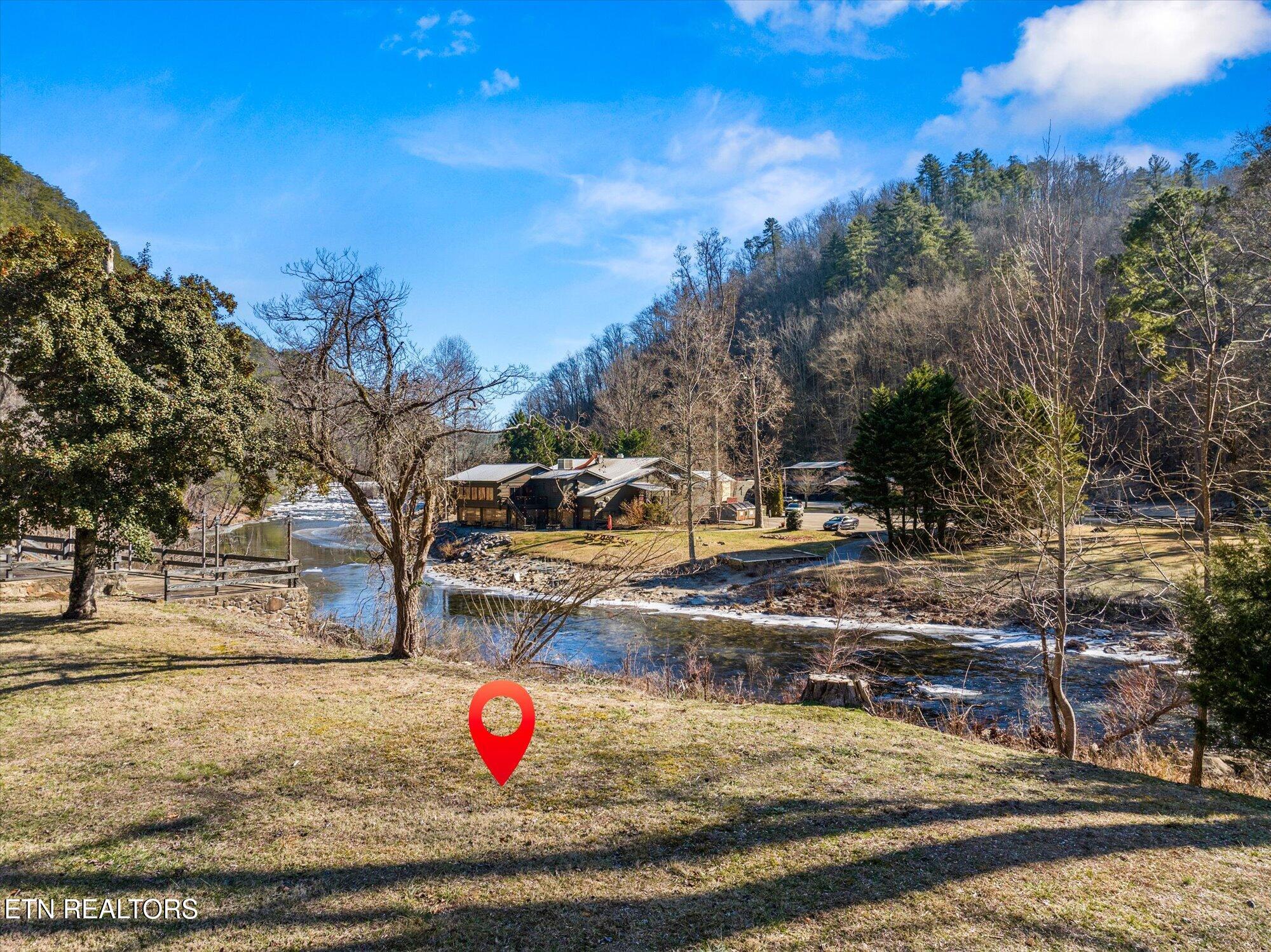 264 Rafter Rd Property Photo 1