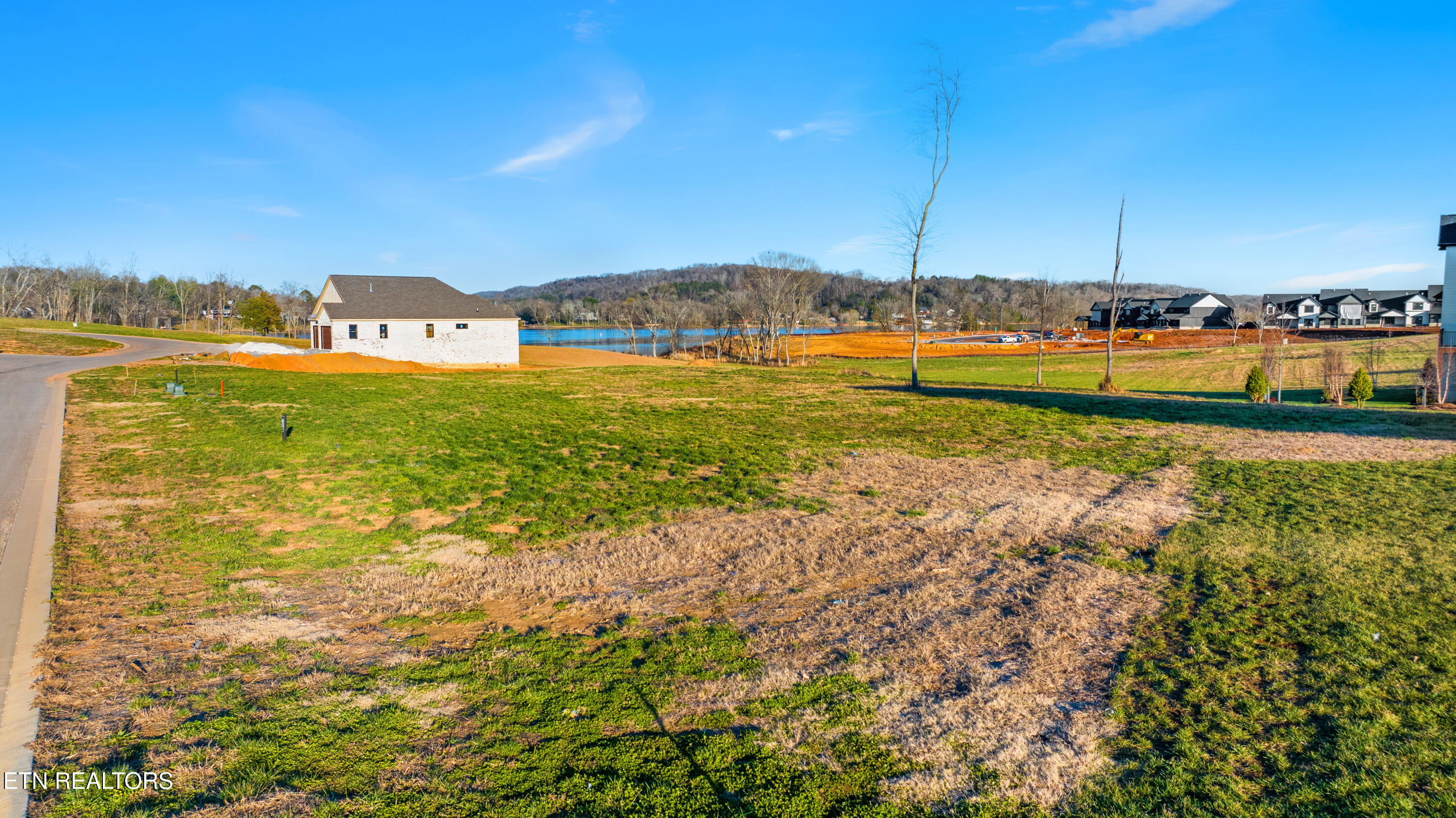5220 Old Club Rd Property Photo 7