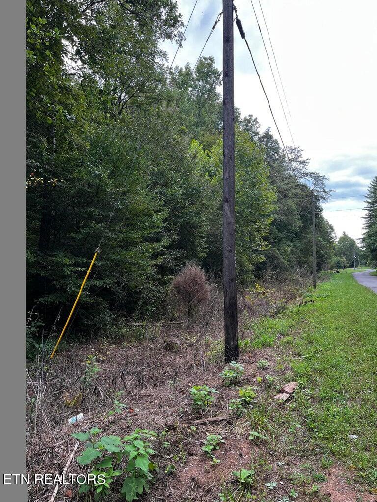 000 Three Point Rd Rd Property Photo 2