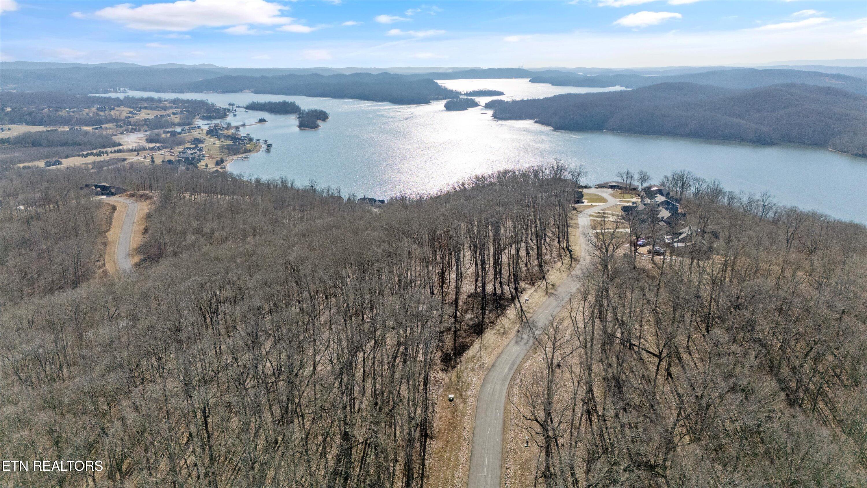 Grand Vista Drive Property Photo 8