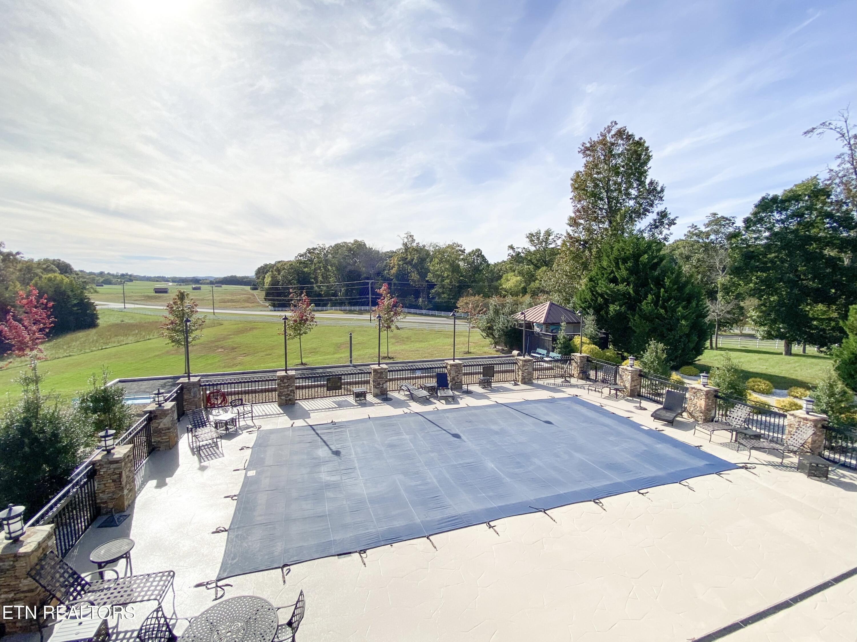 Grand Vista Drive Property Photo 13
