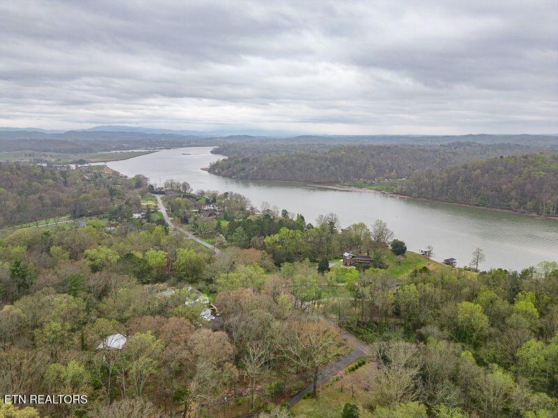 3827 Maloney Rd Property Photo 3