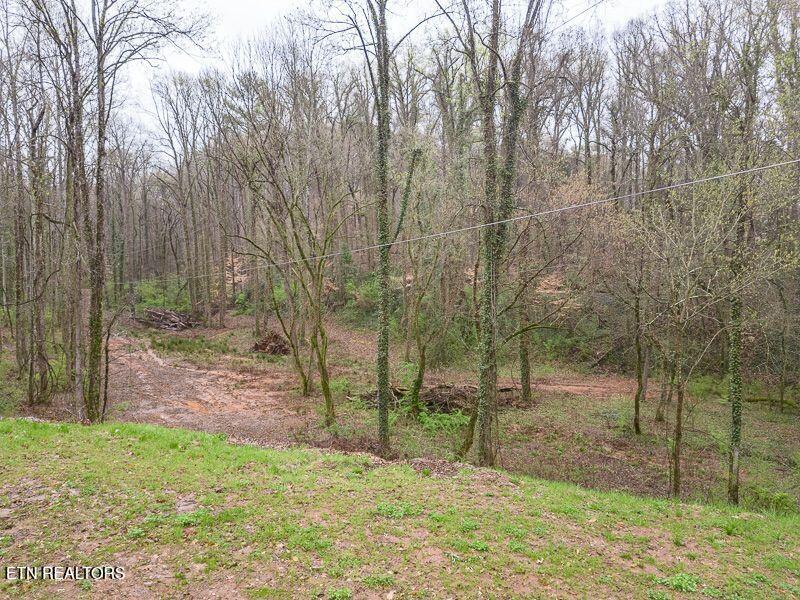 3827 Maloney Rd Property Photo 4