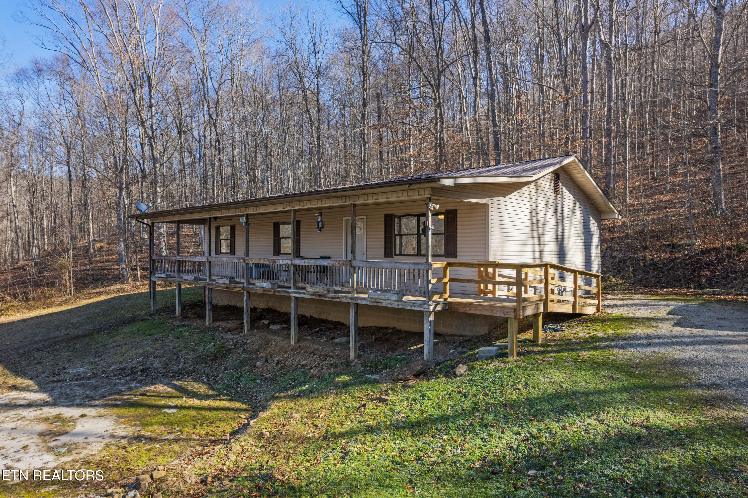 4698 Straight Fork Rd Property Photo