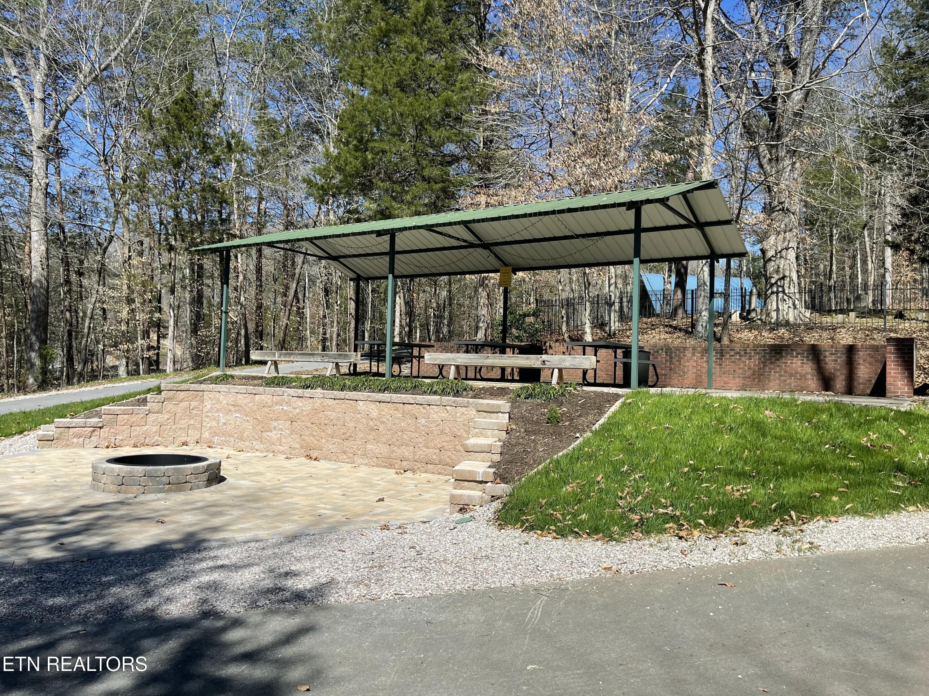 Highland Trace Property Photo 3