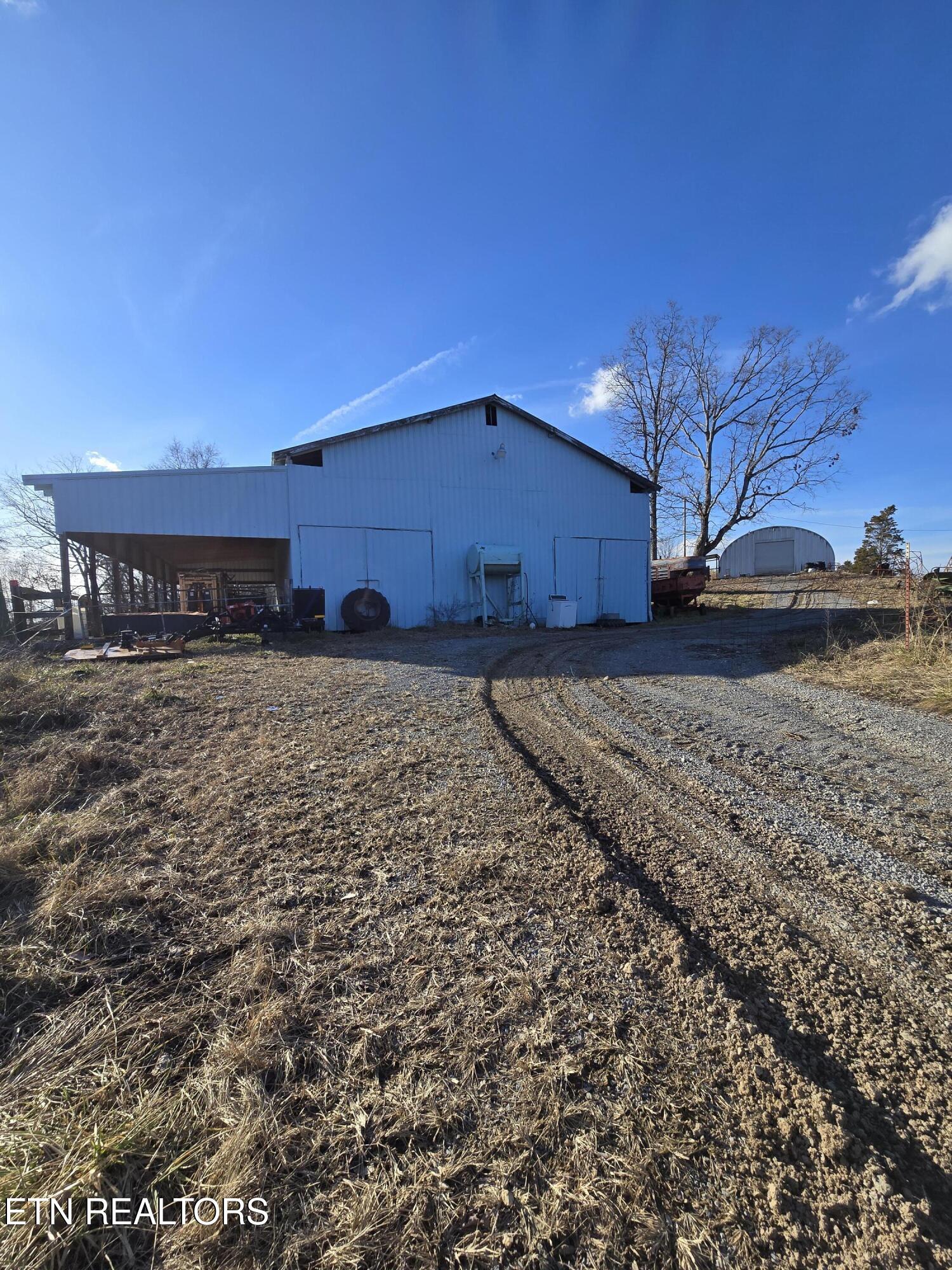 757 Oak Grove Rd Property Photo 4
