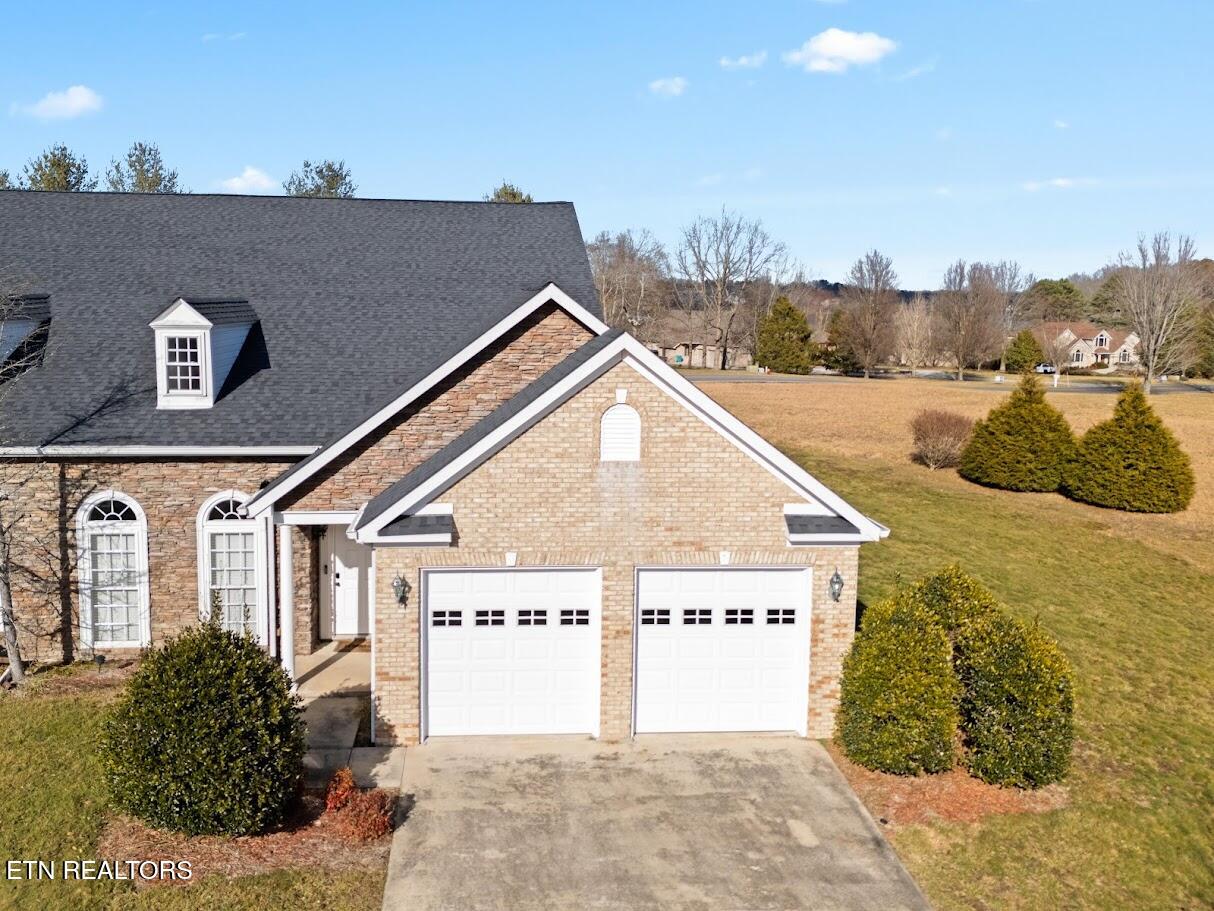 53 Broadleaf Place