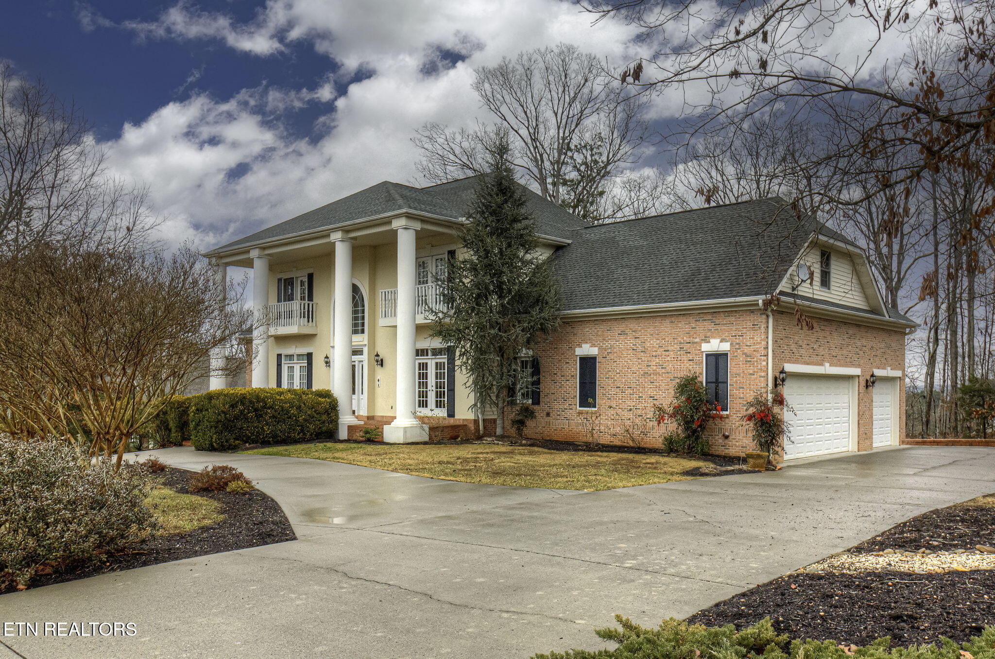 108 Skiatook Way Property Photo 1