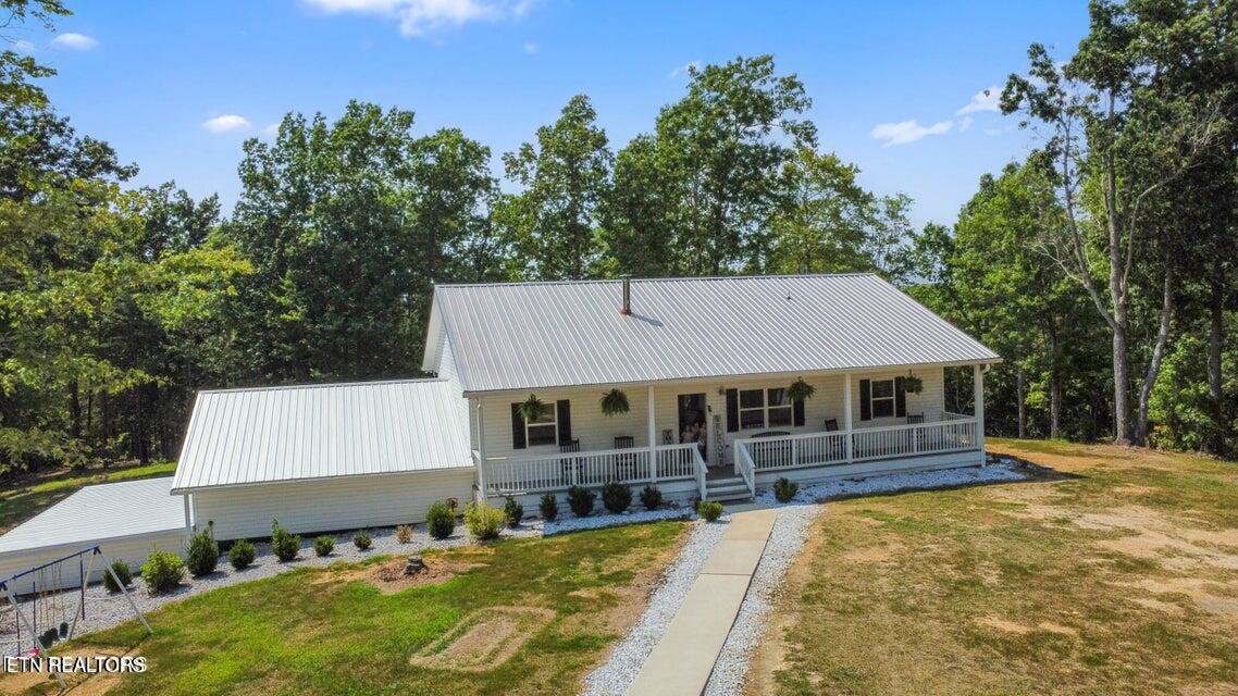 762 Ridge Rd Property Photo