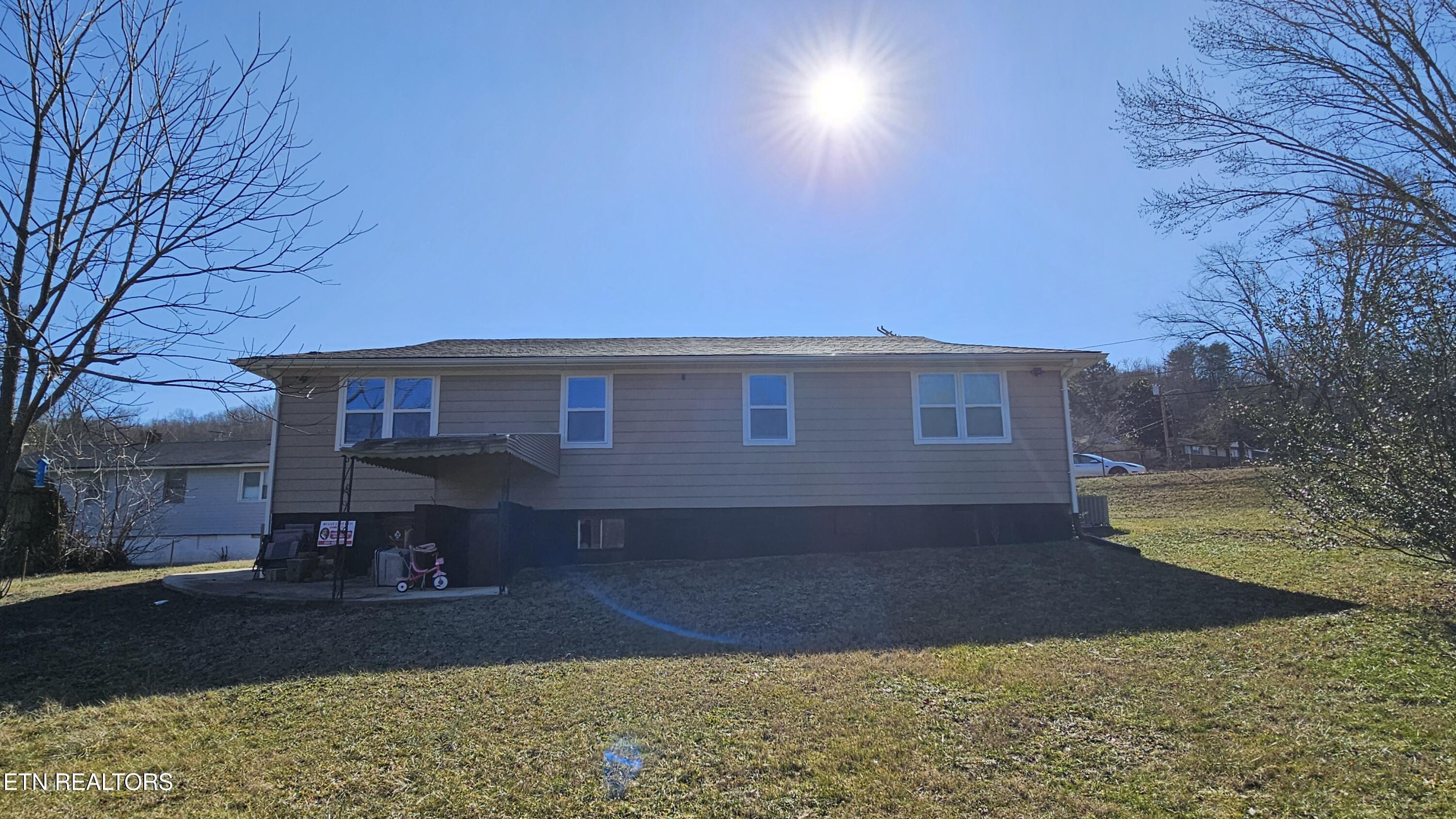 286 S Benedict Ave Property Photo 1