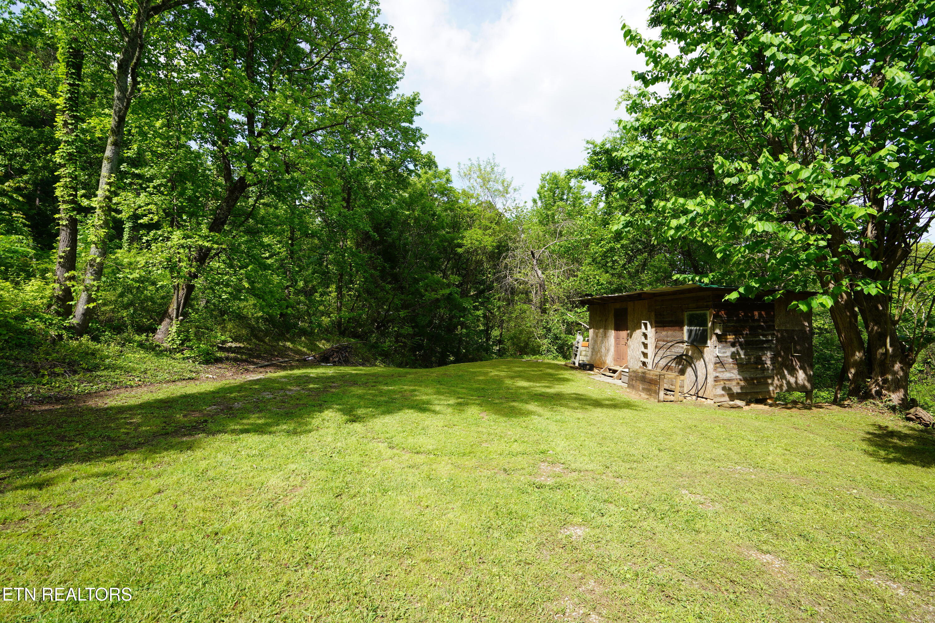 2990 Wassom Memorial Hwy Property Photo 1