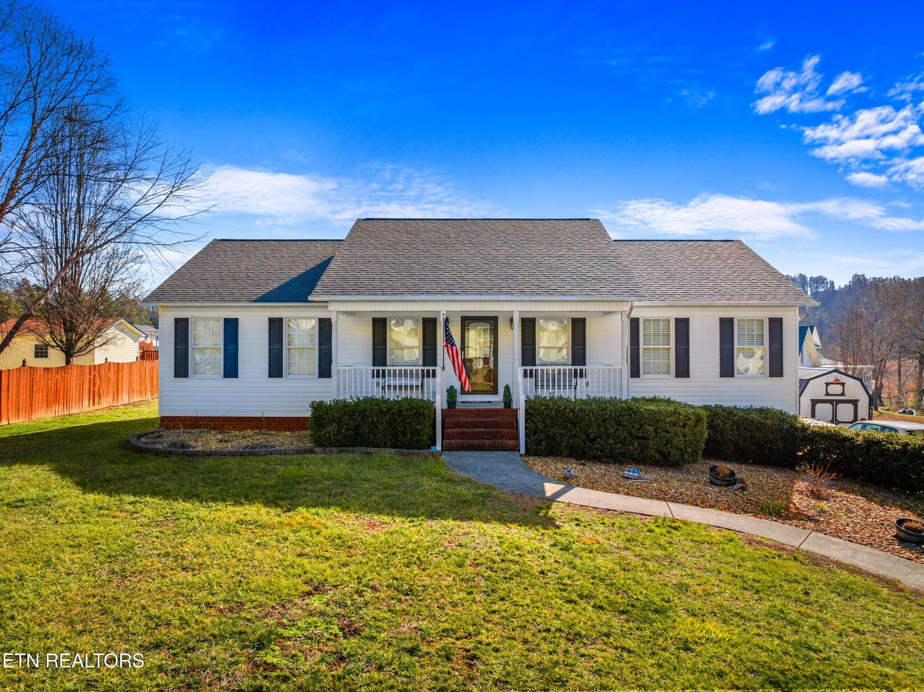 807 Mockingbird Court Property Photo