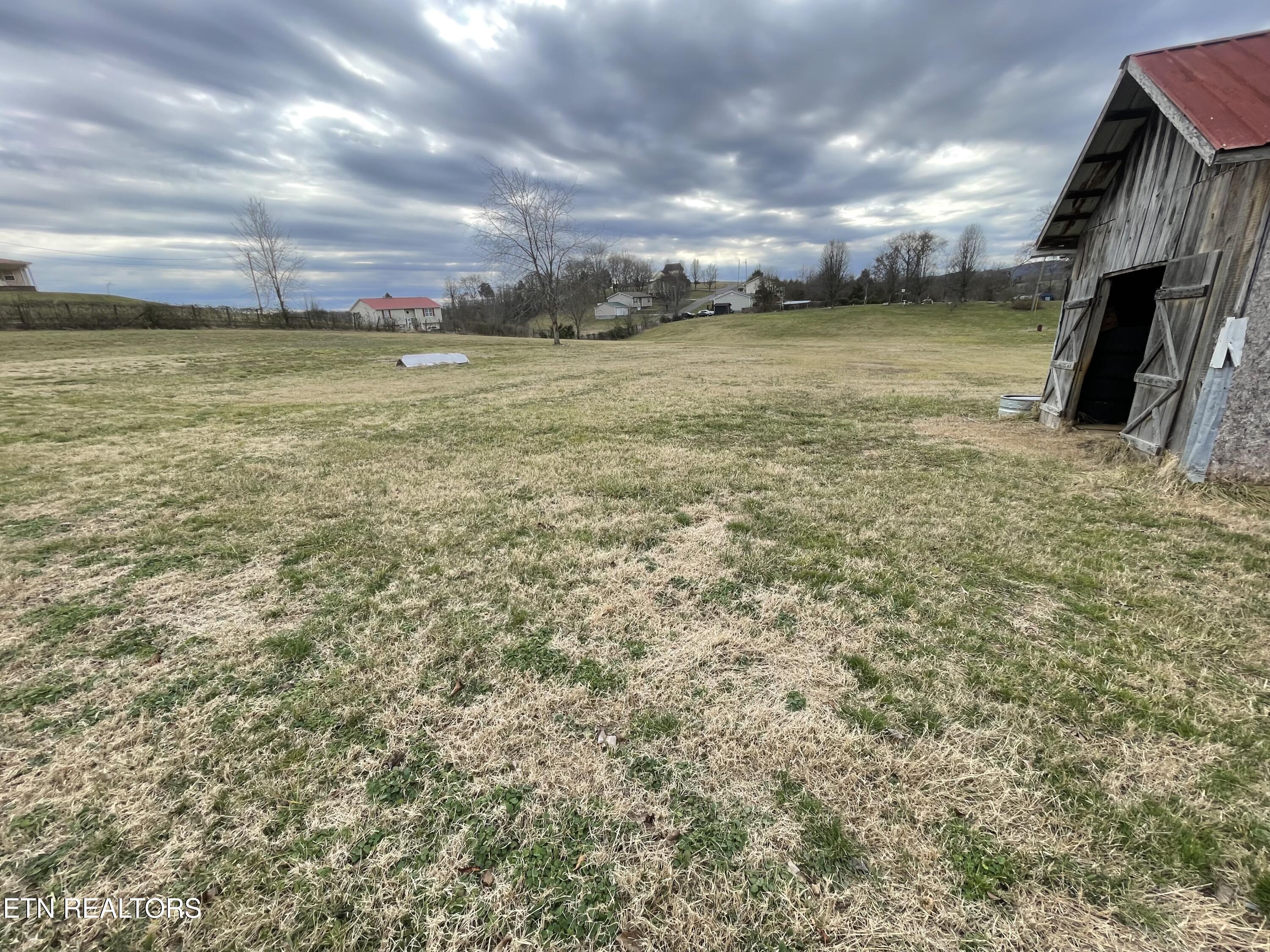 2031 Walter Rd Property Photo
