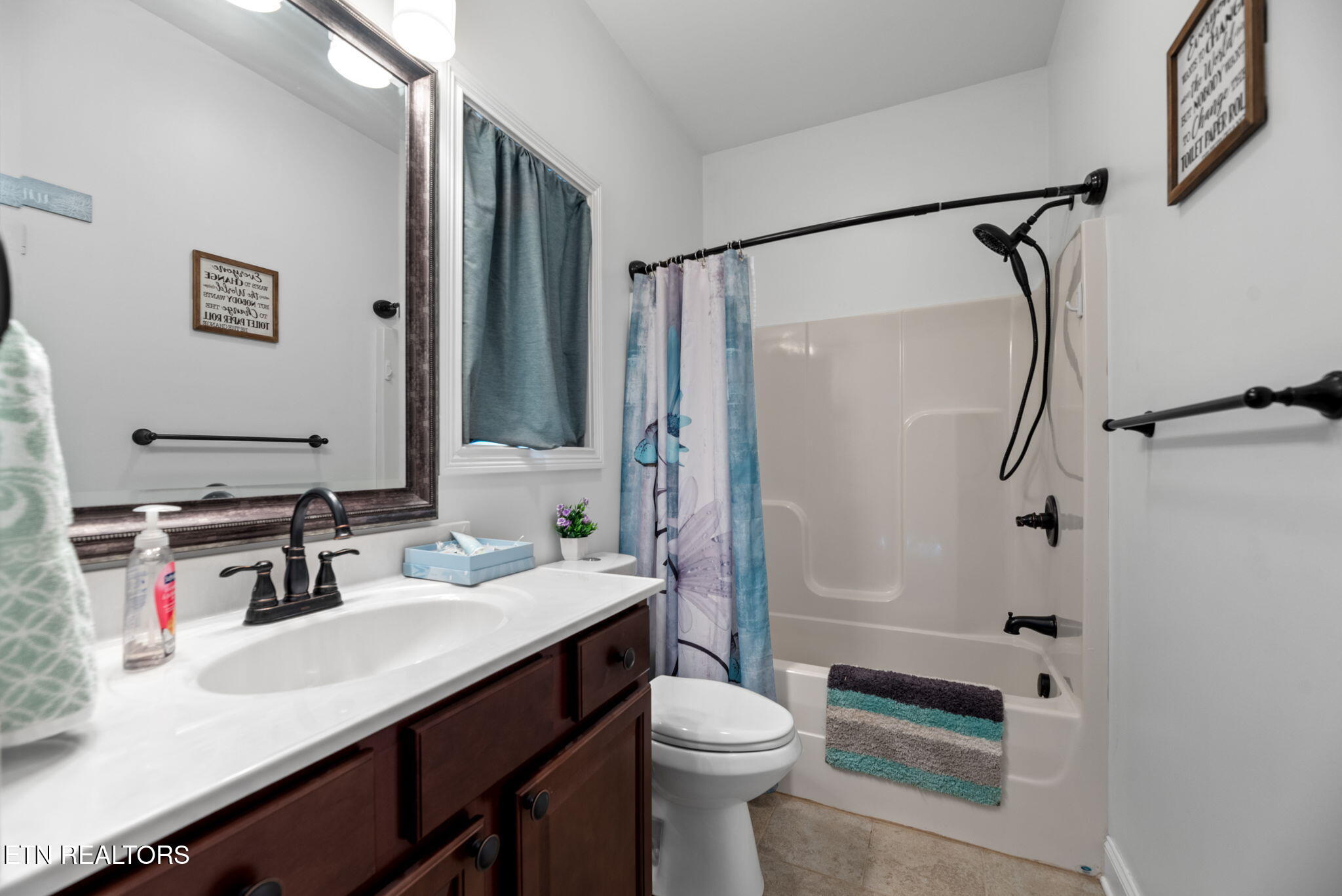 5621 Evergreen Farms Lane Property Photo 32