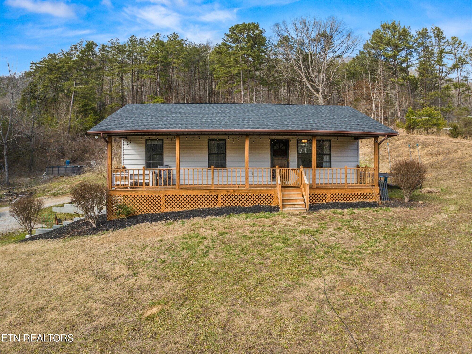 174 Fall Creek Rd Property Photo