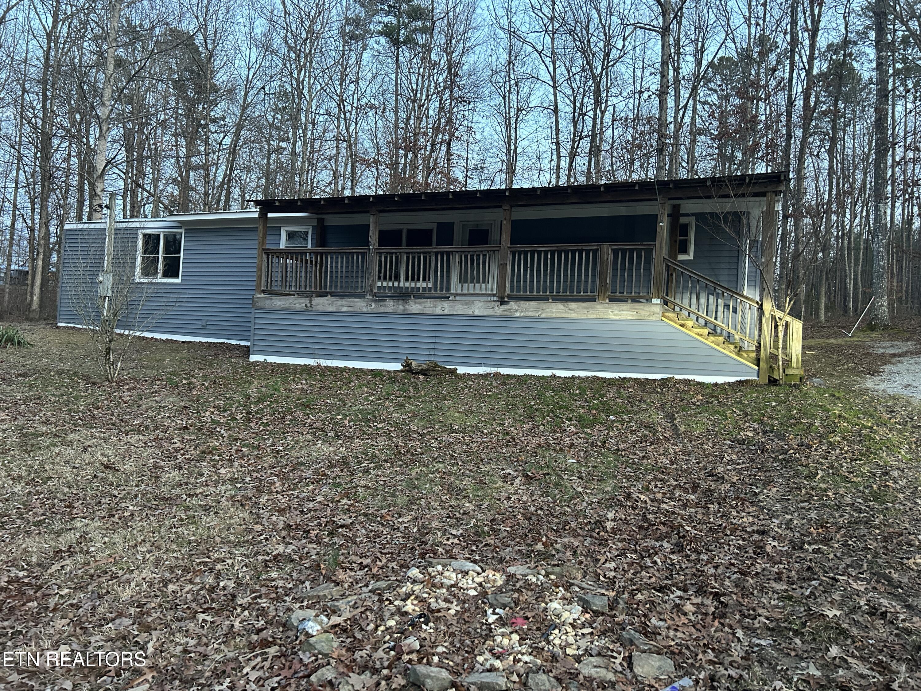 994 Pioneer Rd Property Photo
