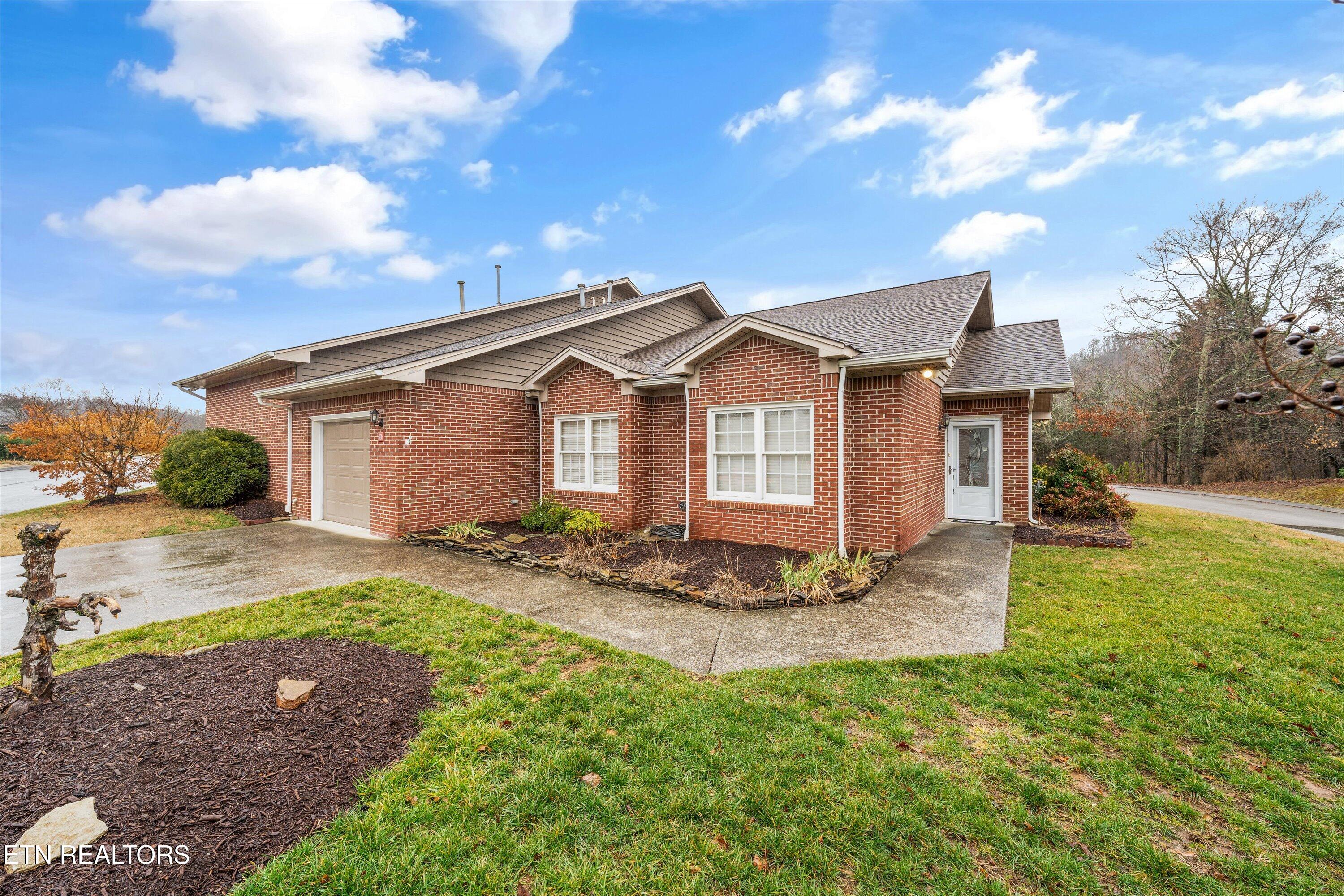 10 Rivers Court Property Photo 1