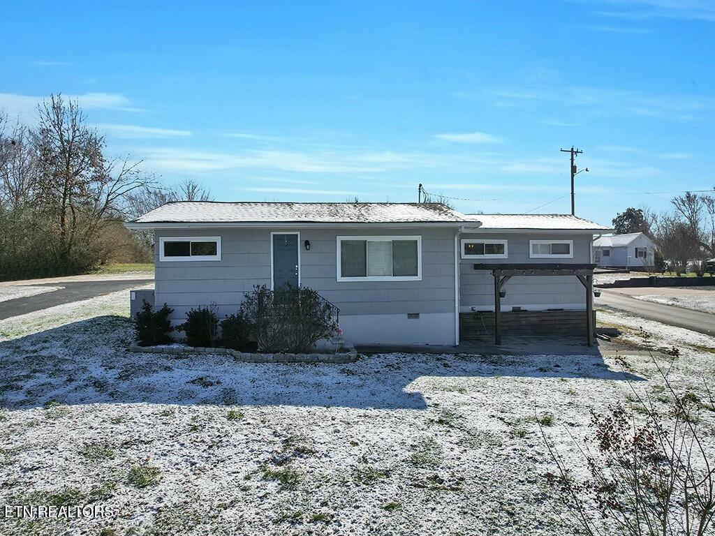 1735 Se Durkee Rd Property Photo