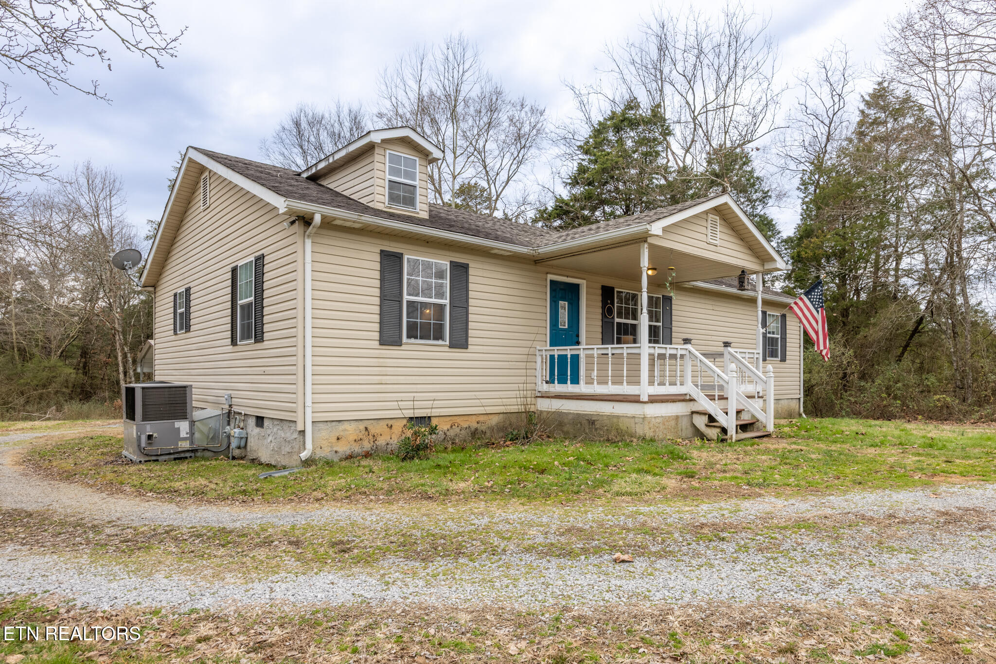 437 County Road 267 Property Photo