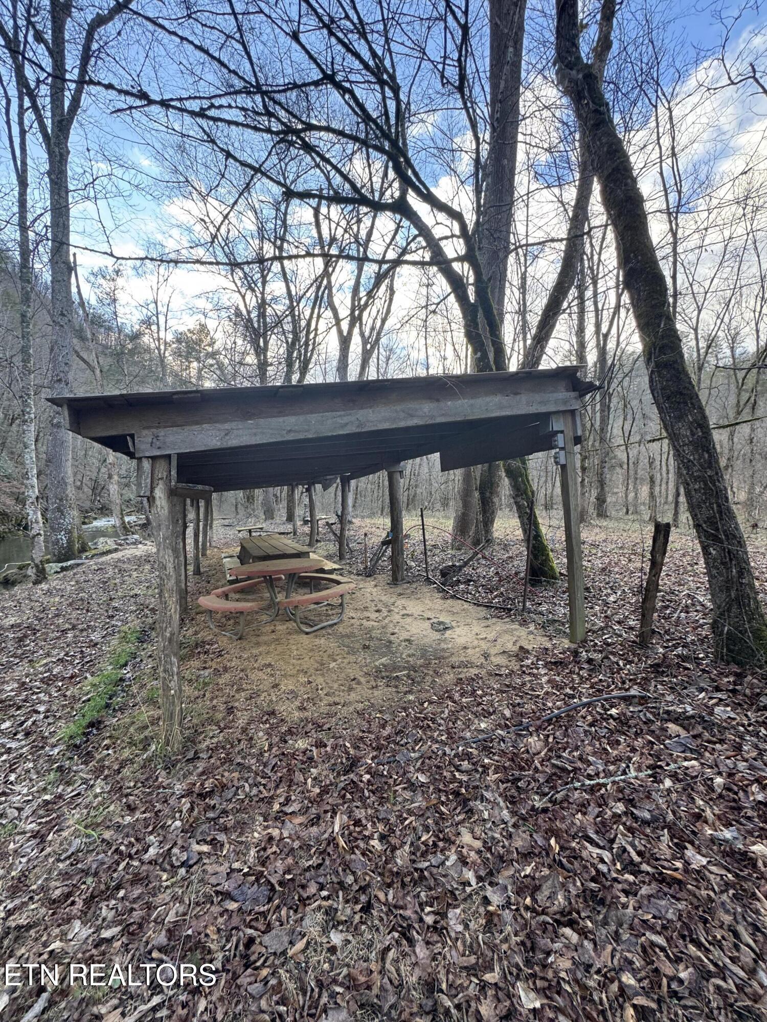 Old 15th Rd Property Photo
