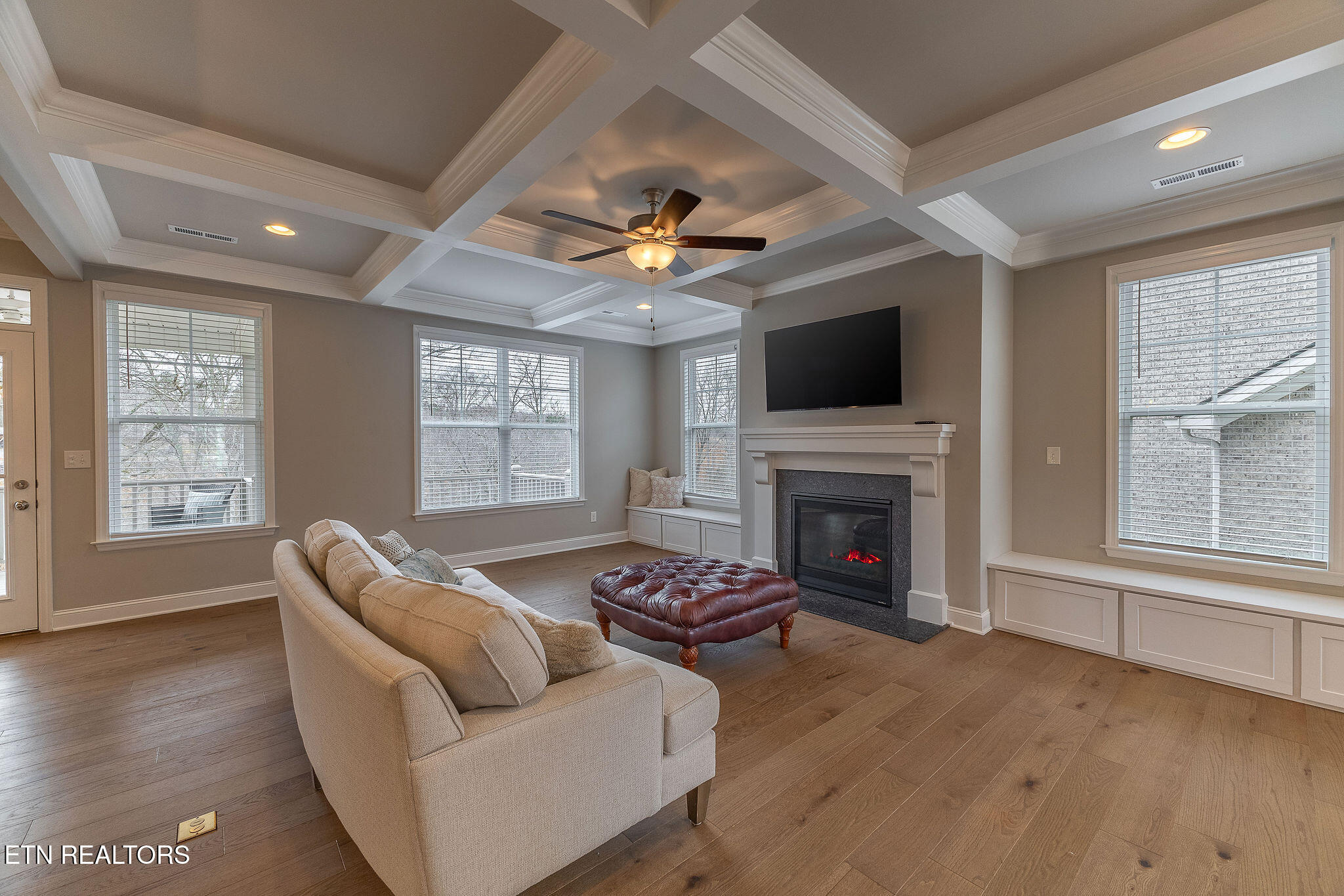 1819 English Ivy Lane Property Photo 7