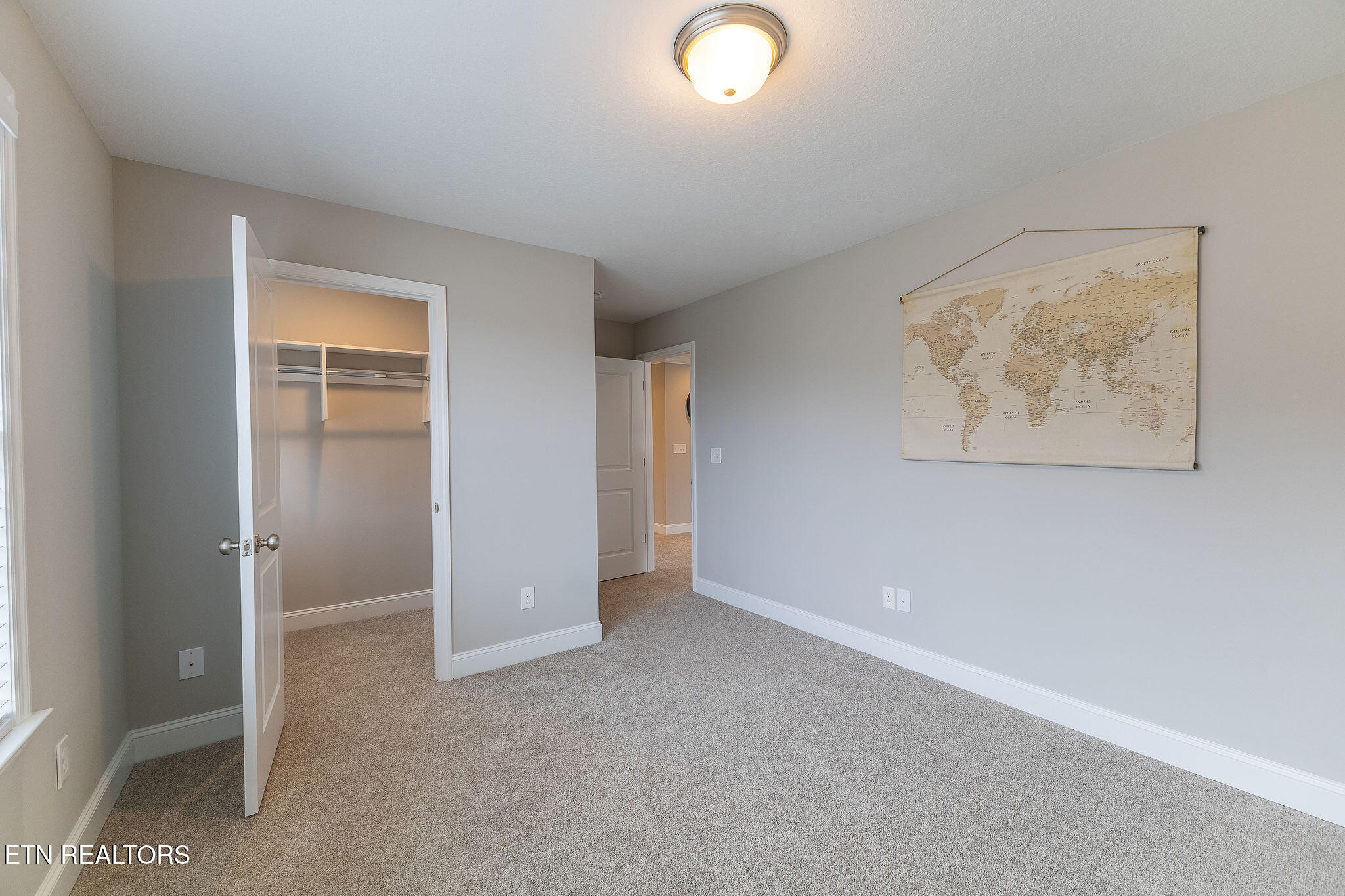 1819 English Ivy Lane Property Photo 26