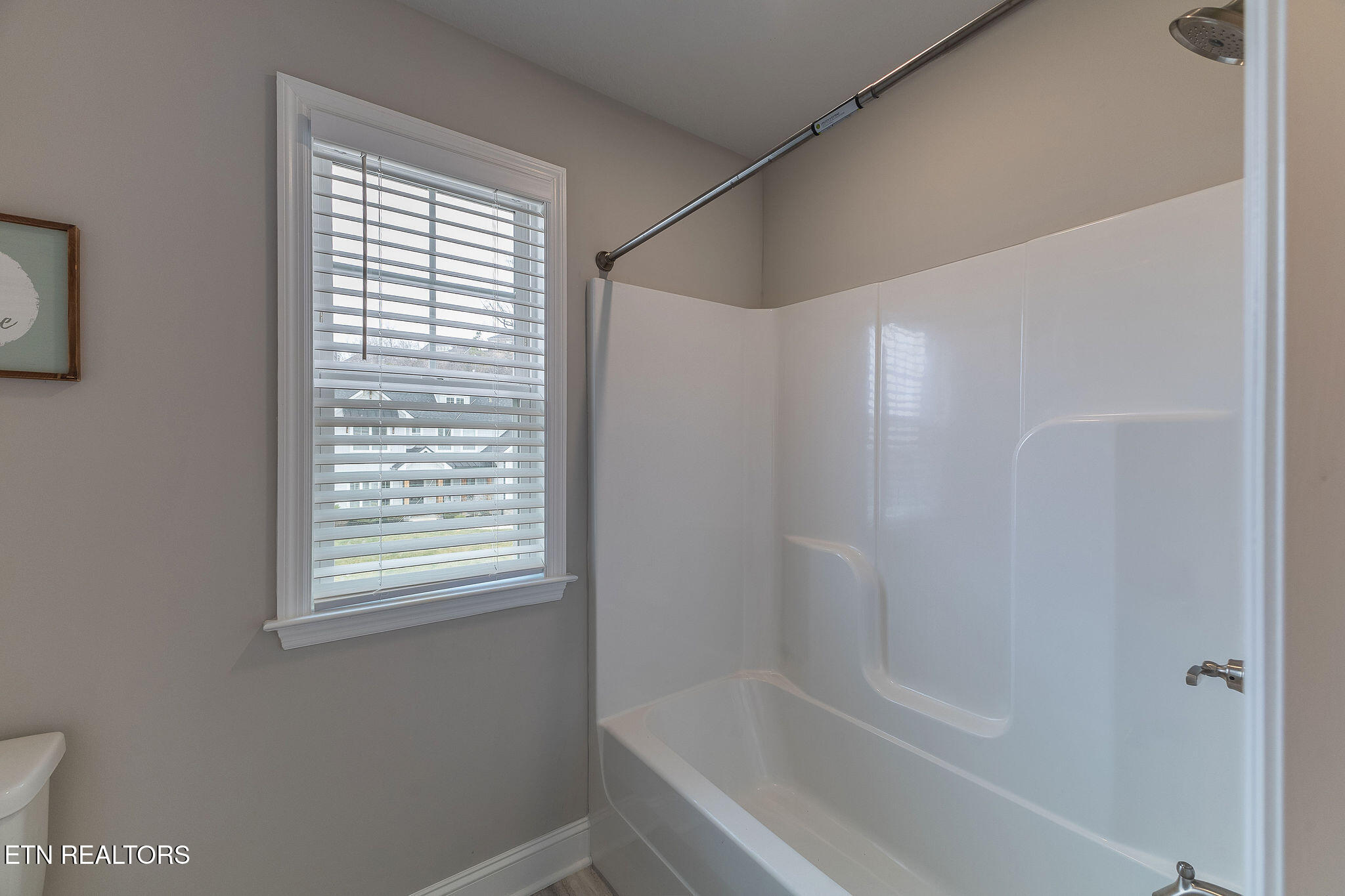 1819 English Ivy Lane Property Photo 28