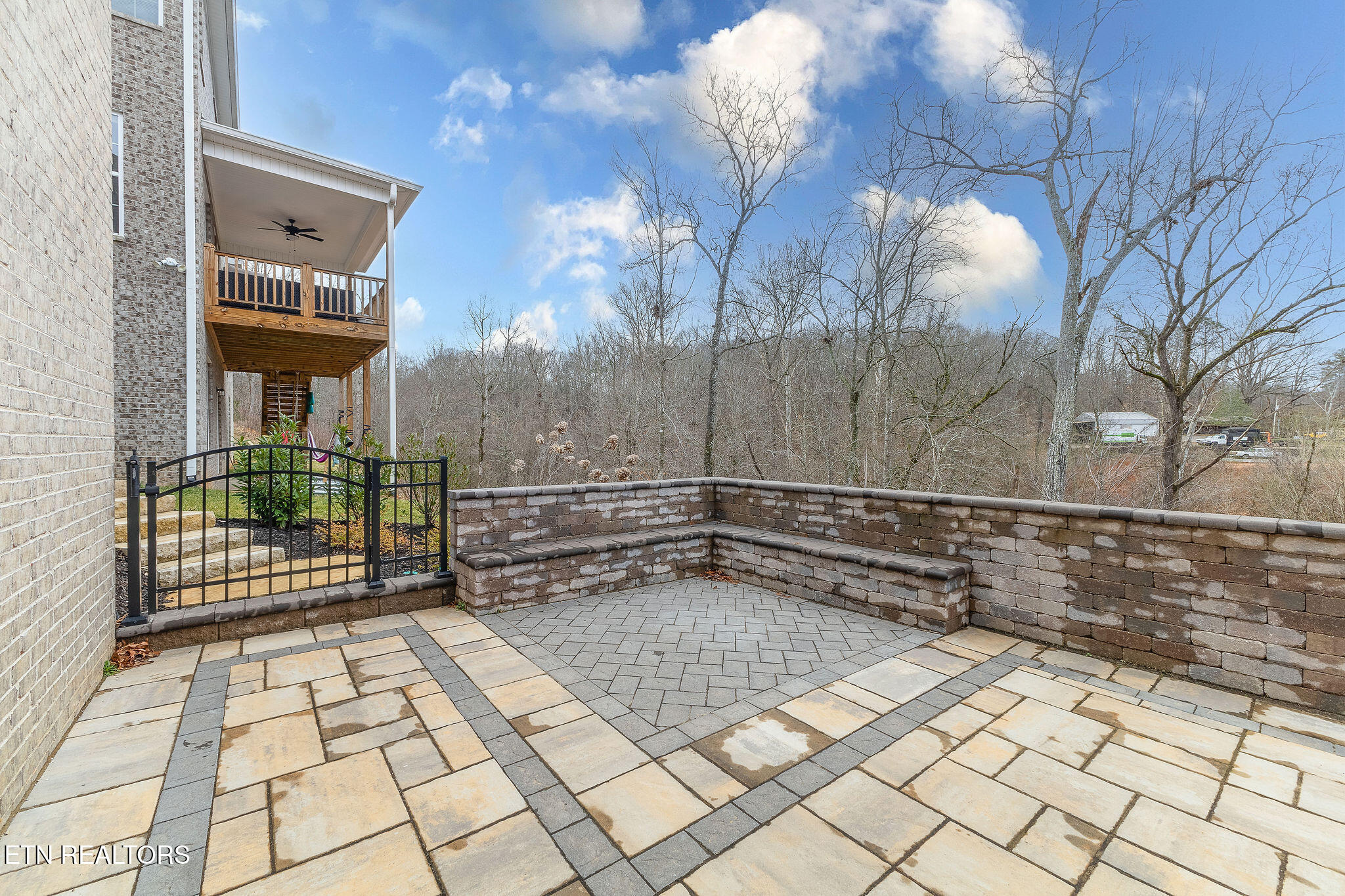 1819 English Ivy Lane Property Photo 34