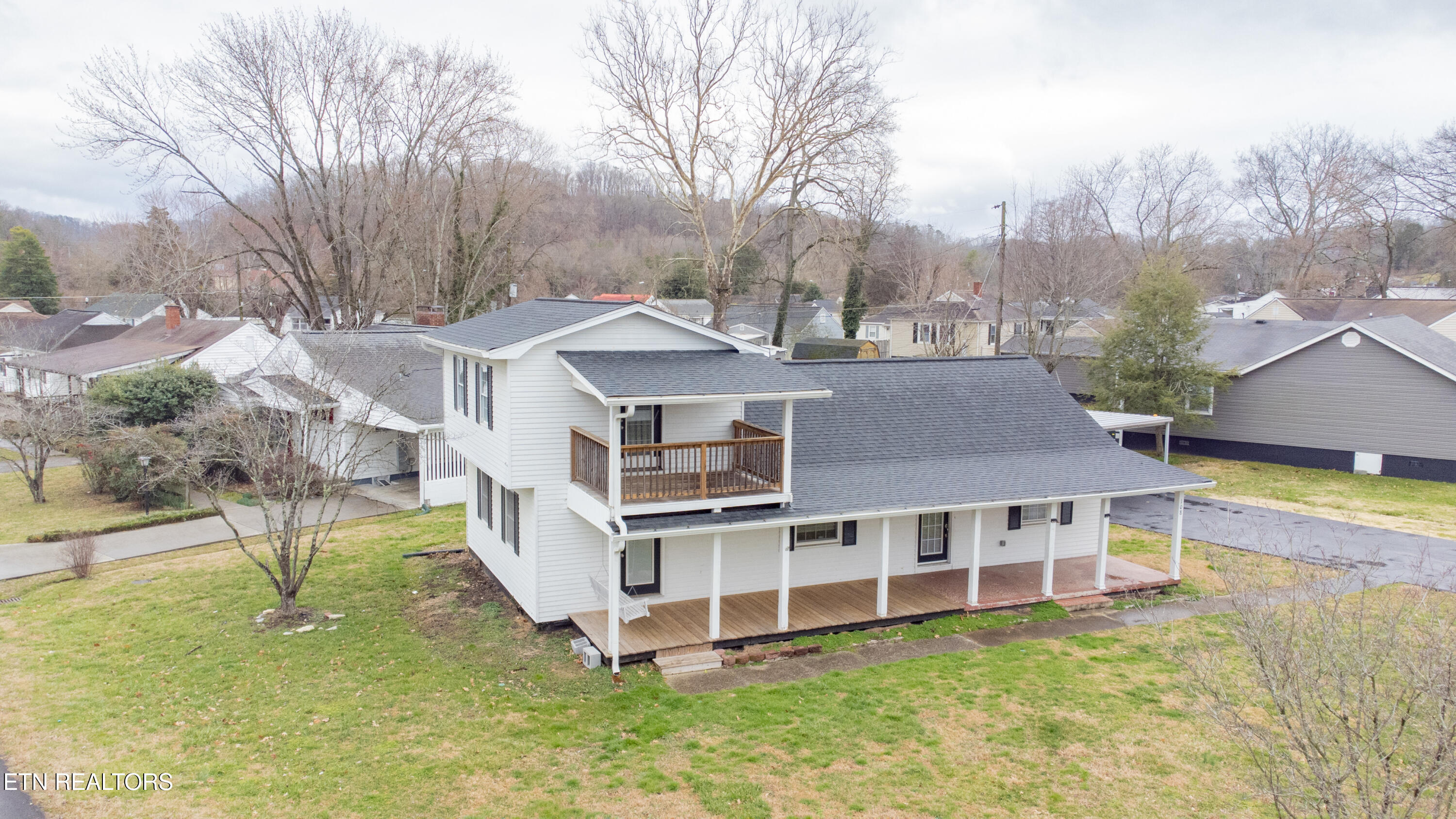 108 Meadowbrook St Property Photo